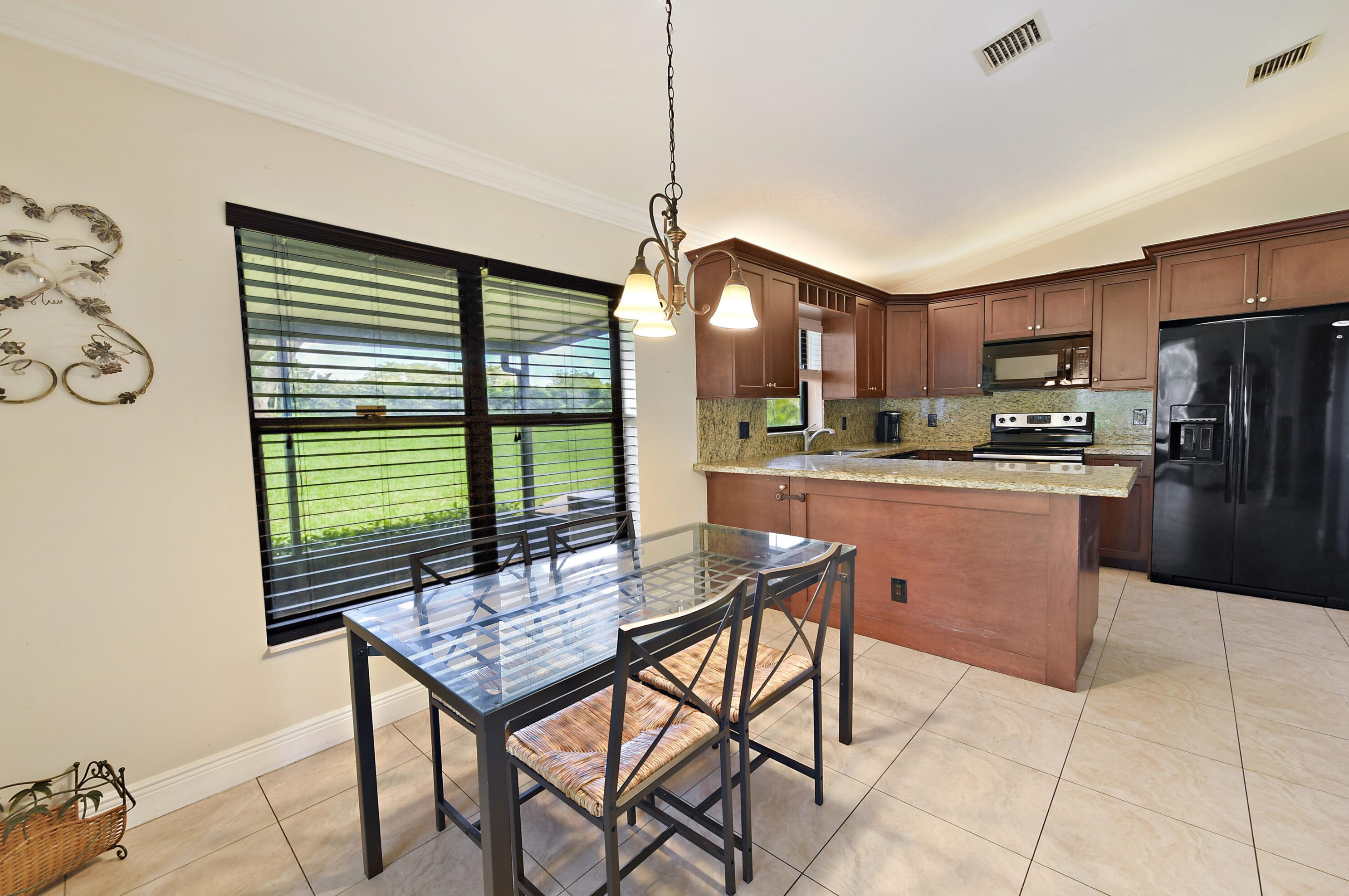 65 Via De Casas Norte, Boynton Beach FL  33426-8854 exterior