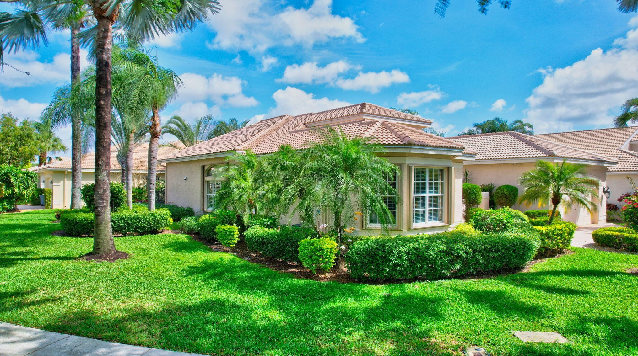 13299 Alhambra Lake Cir, Delray Beach, FL 33446-3734