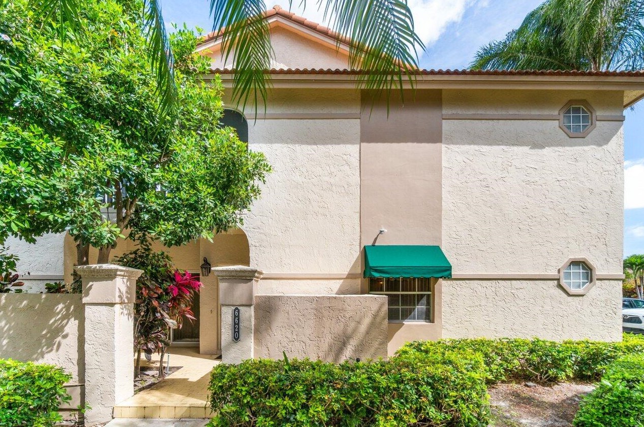 6620 Via Regina, Boca Raton, FL 33433