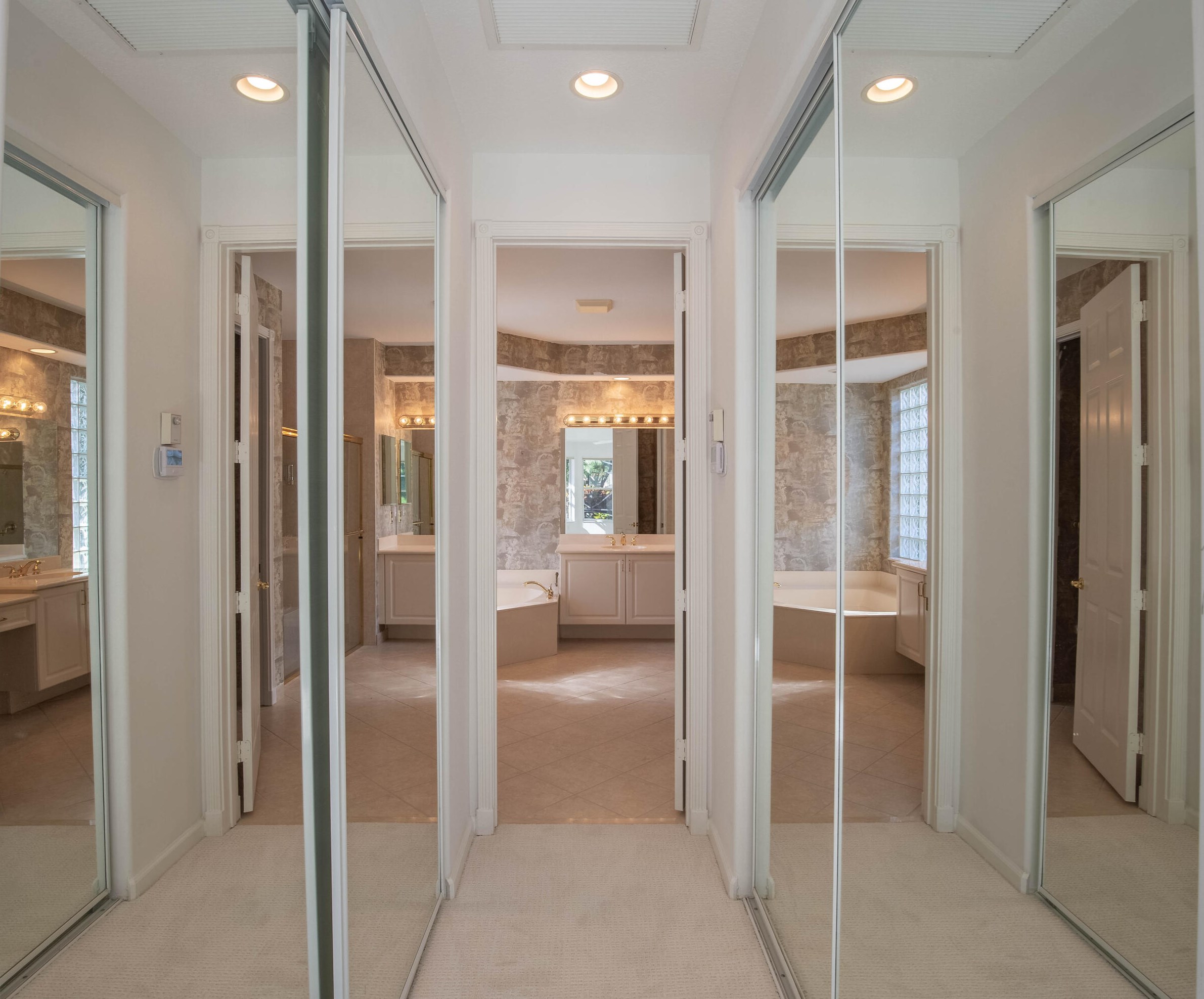 7327 Lahana Cir, Boynton Beach FL 33437-7171 exterior