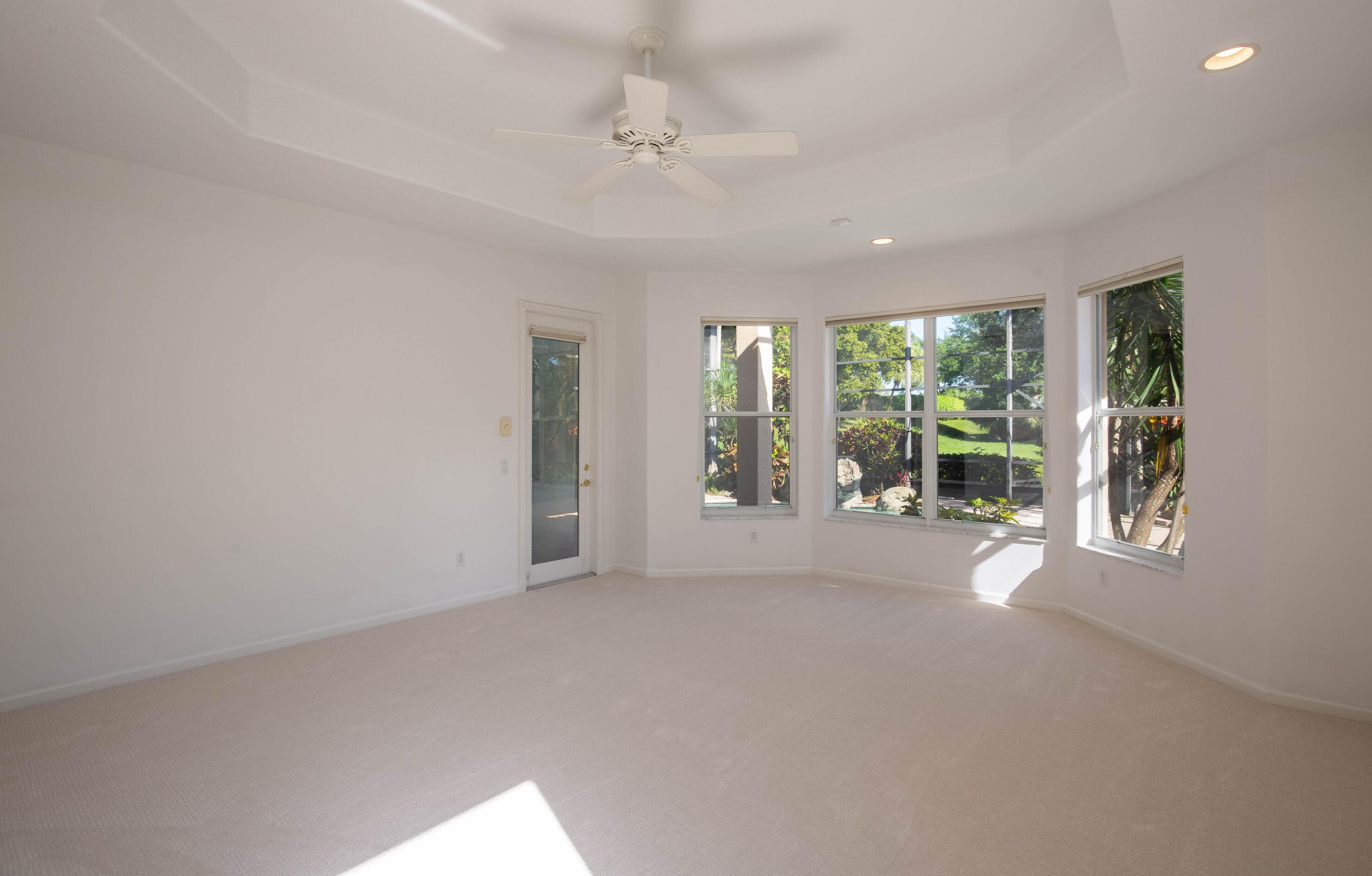 7327 Lahana Cir, Boynton Beach FL 33437-7171 exterior