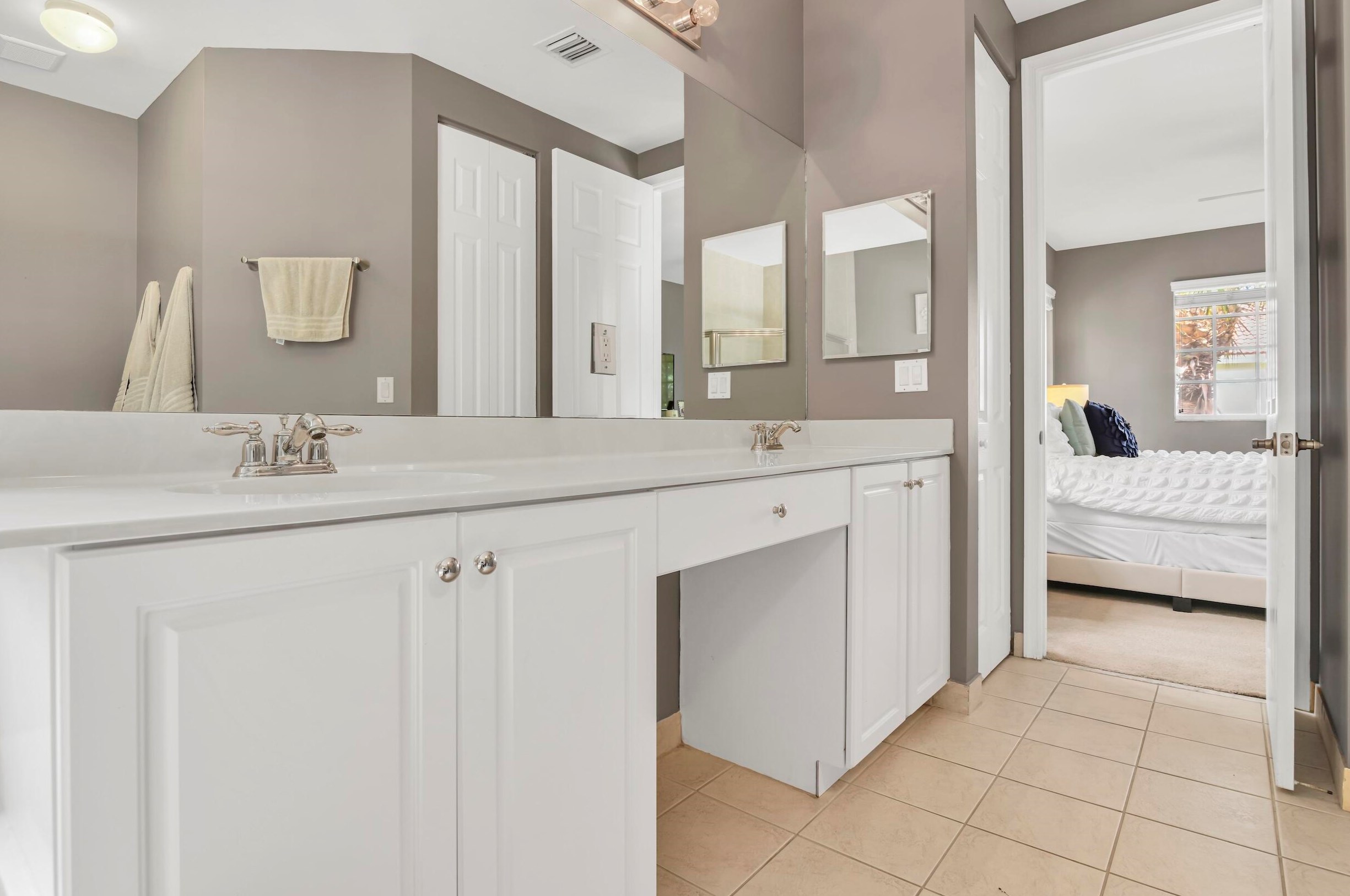 7336 Briella Dr, Boynton Beach FL 33437-3767 exterior