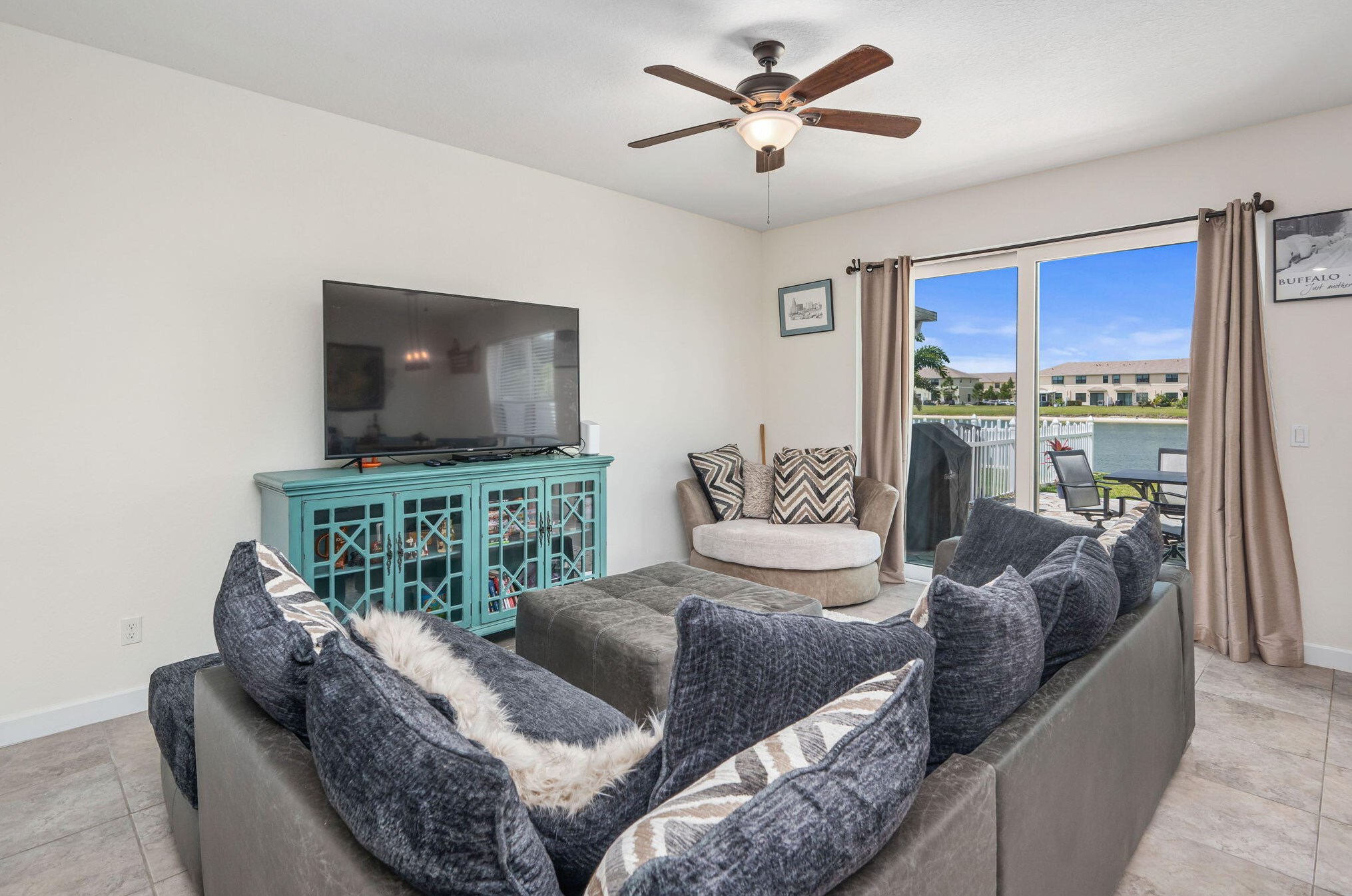 9896 Villa Cir, Vero Beach FL  32966-3138 exterior