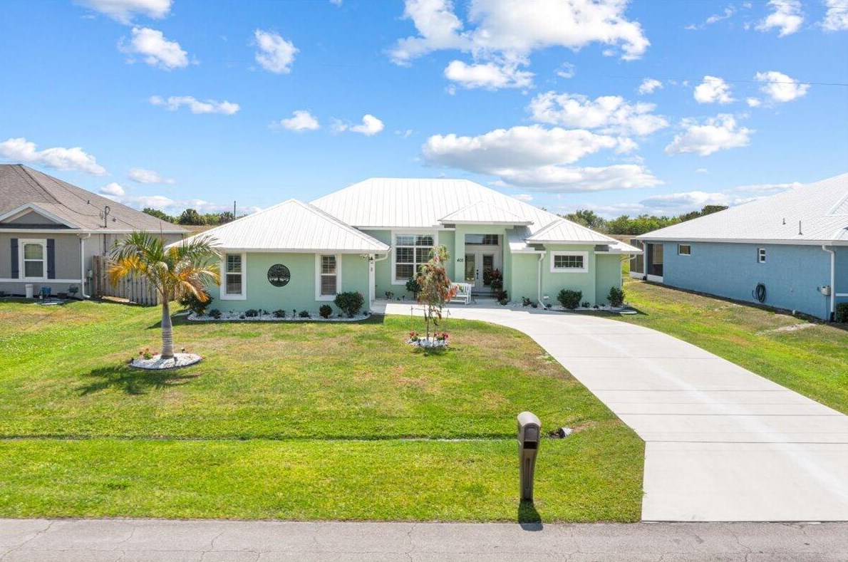 405 Kestor Dr, Fort Pierce, FL 34953-5518