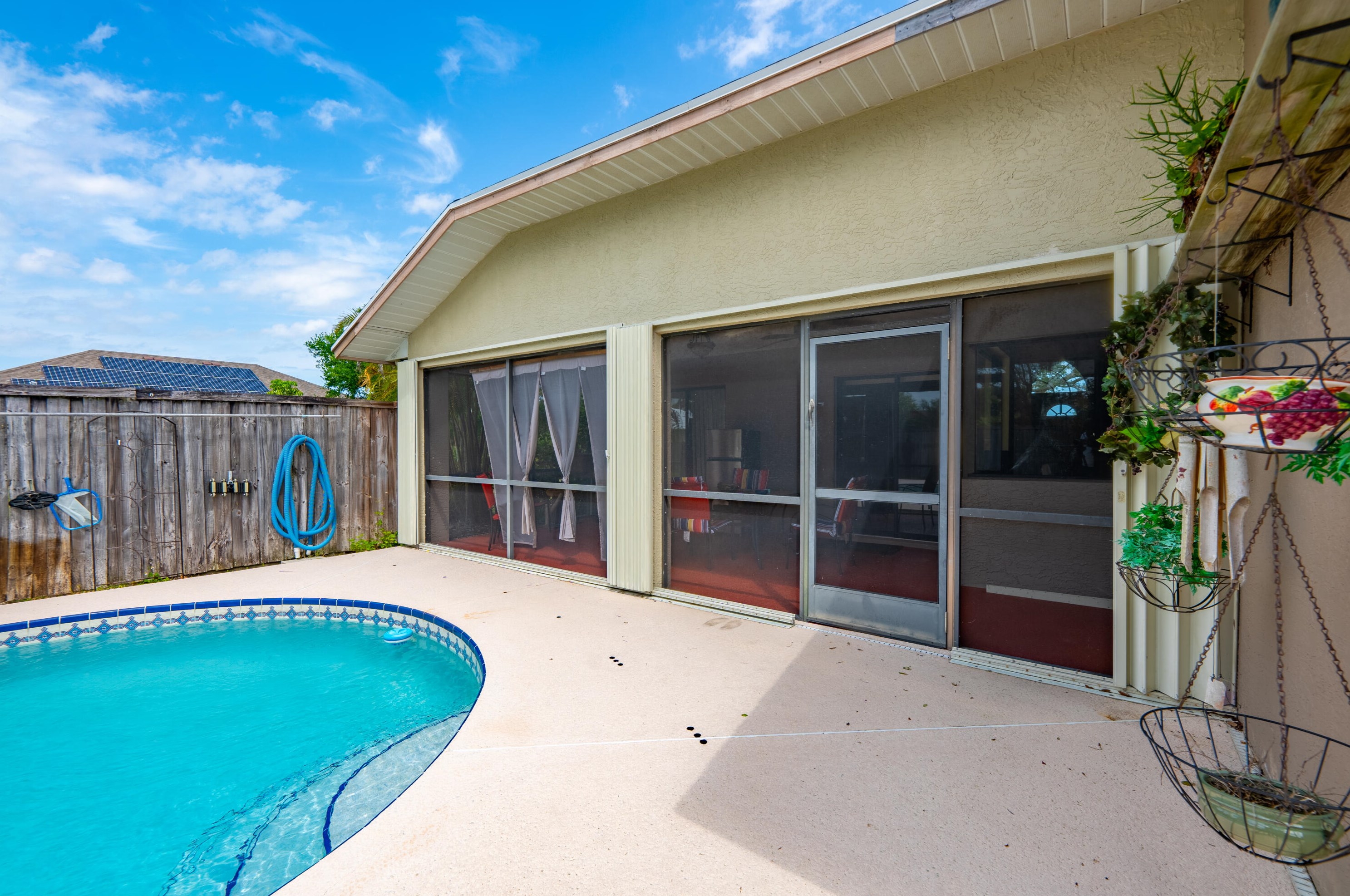 1184 Dorchester St, Fort Pierce FL 34983-2809 exterior