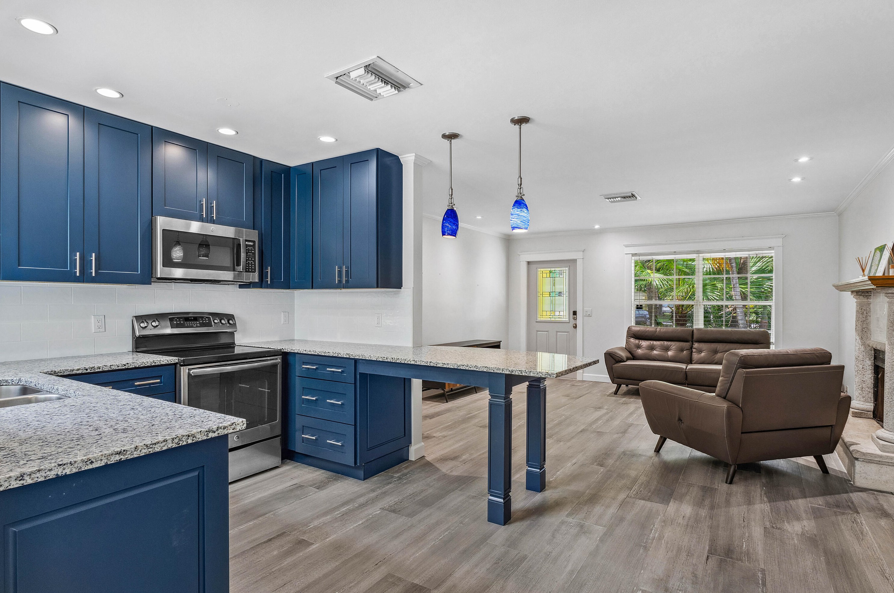 165 Lakeside Dr, Jupiter FL  33458-5517 exterior