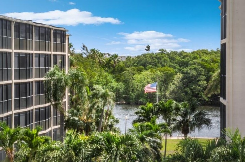 720 E Ocean Ave #406, Boynton Beach, FL 33435