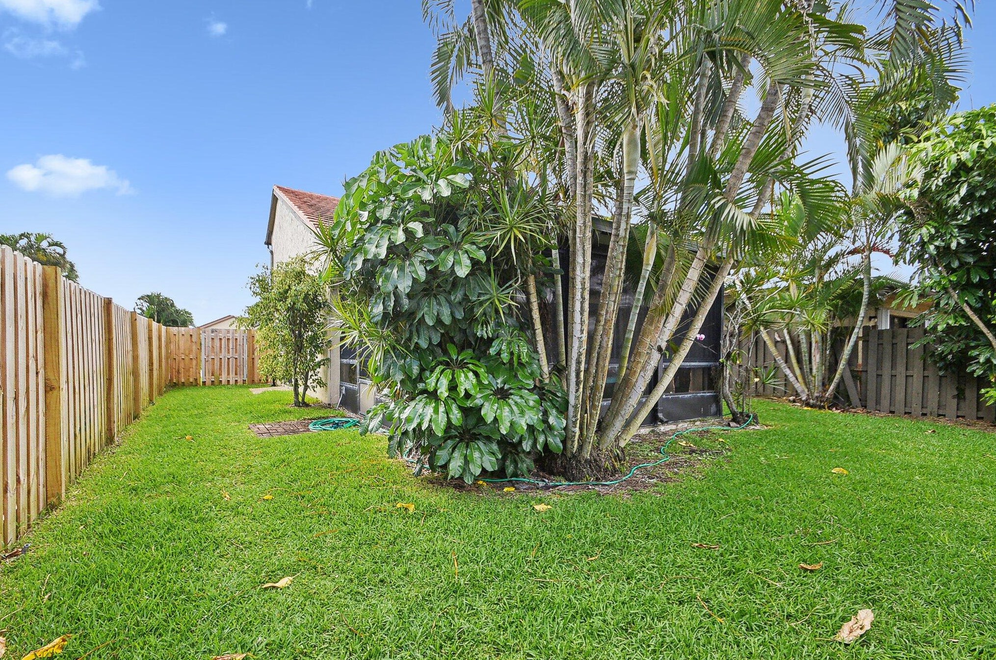 11063 Oakdale Rd, Boynton Beach FL 33437-1637 exterior