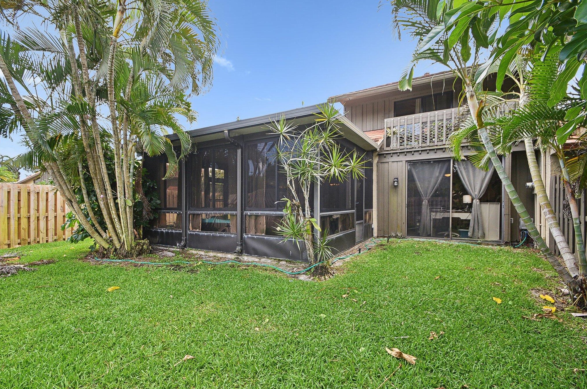 11063 Oakdale Rd, Boynton Beach FL 33437-1637 exterior