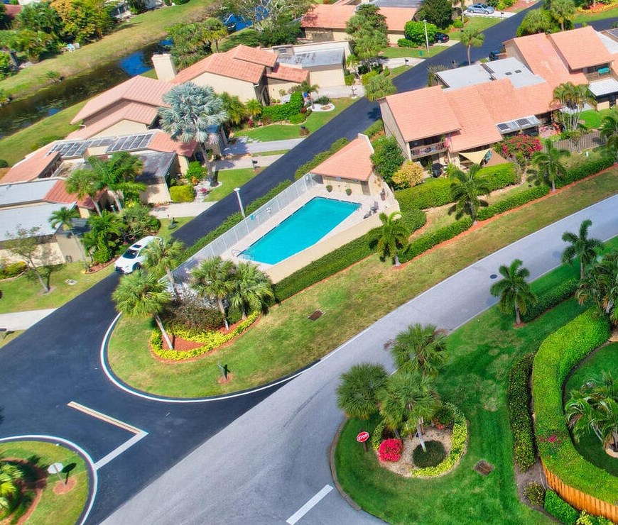 11063 Oakdale Rd, Boynton Beach FL 33437-1637 exterior