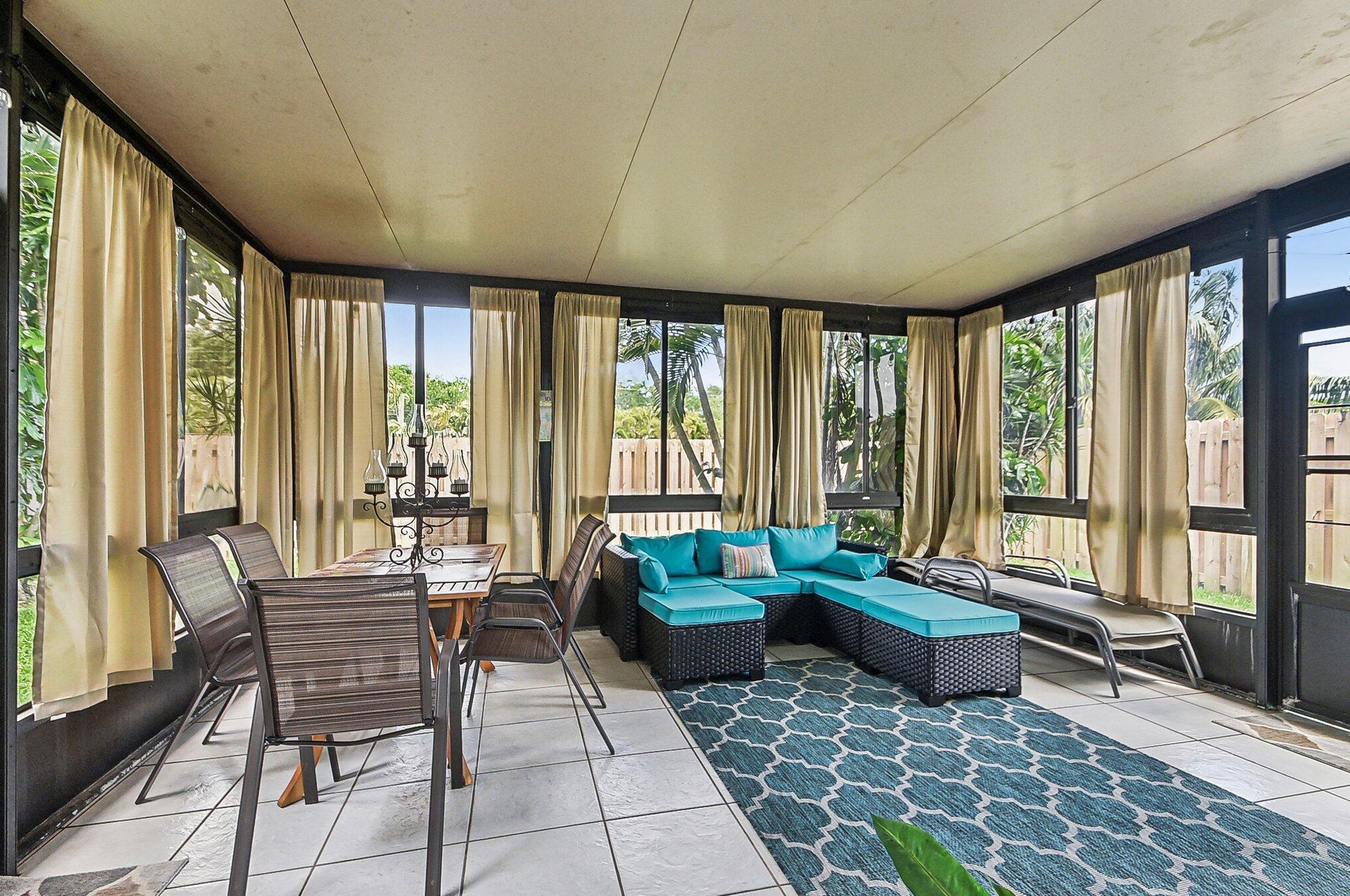 11063 Oakdale Rd, Boynton Beach FL 33437-1637 exterior