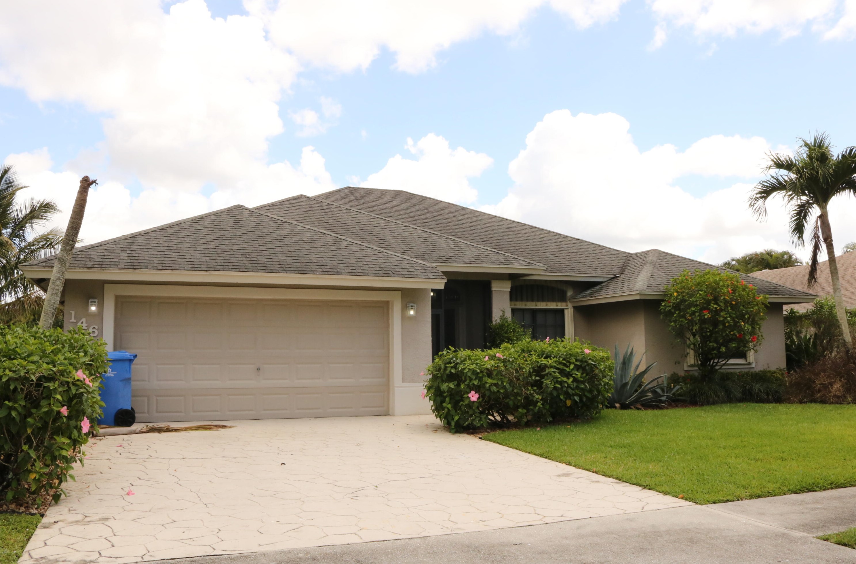 146 Park Rd, West Palm Beach, FL 33411-1563