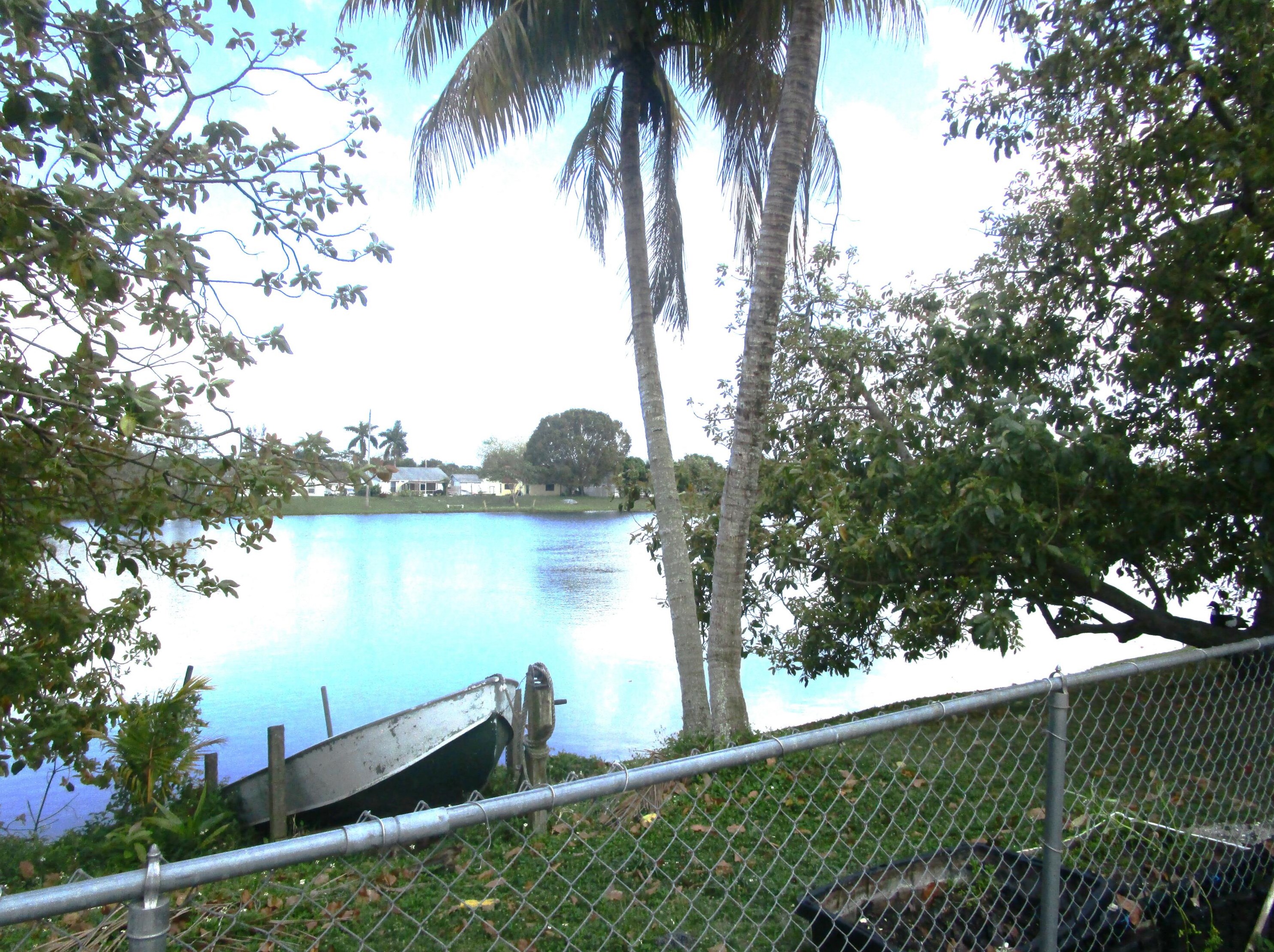 1462 Thornridge Ln, West Palm Beach, FL 33411