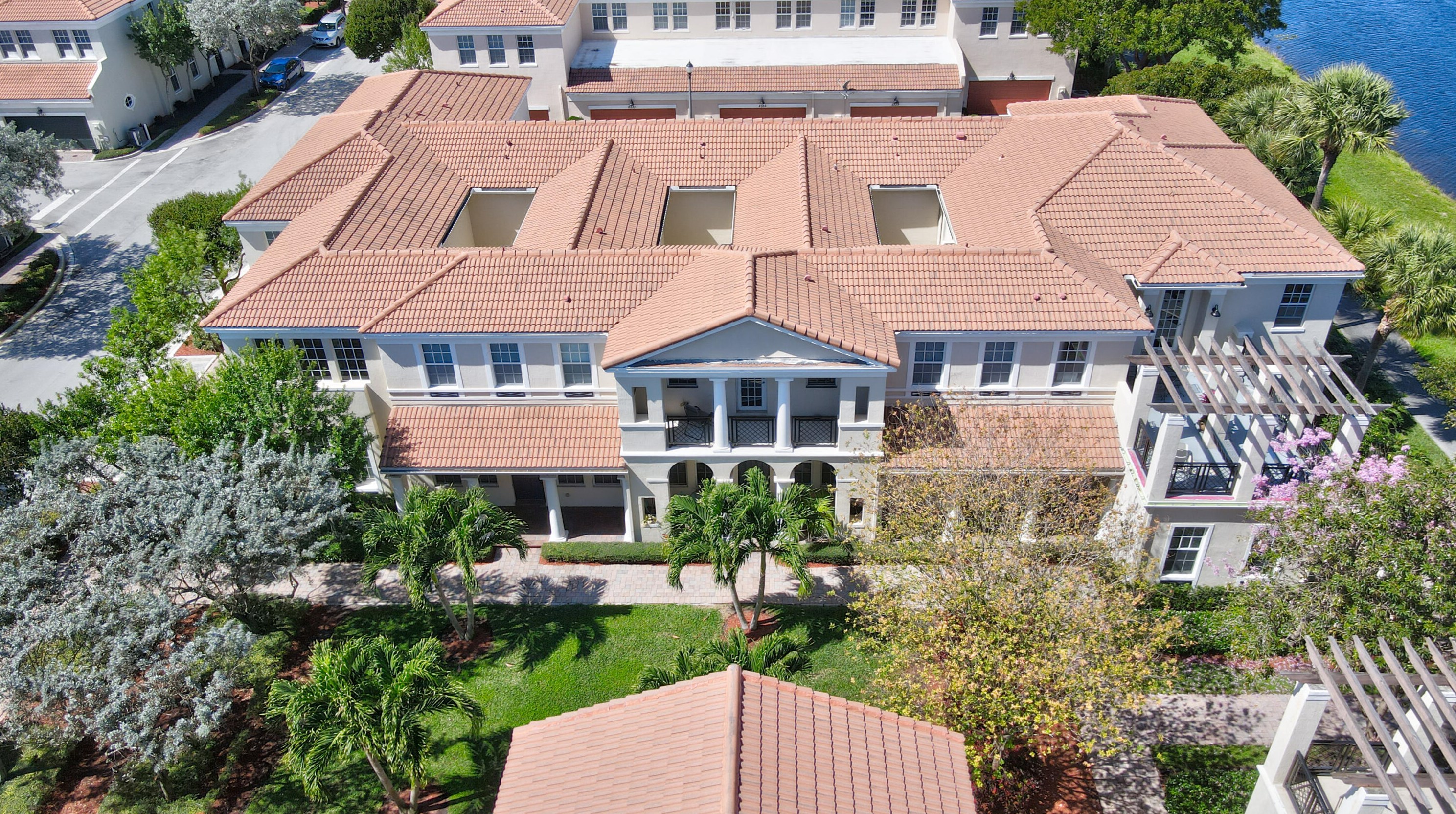 8332 Nw 7th Ct, Boca Raton, FL 33487