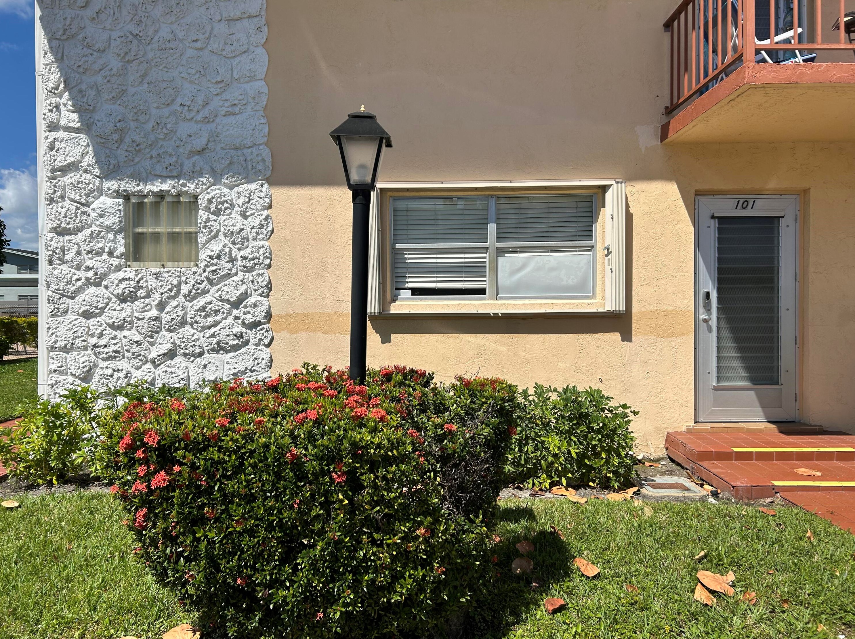 101 Oxford 600, West Palm Beach, FL 33417
