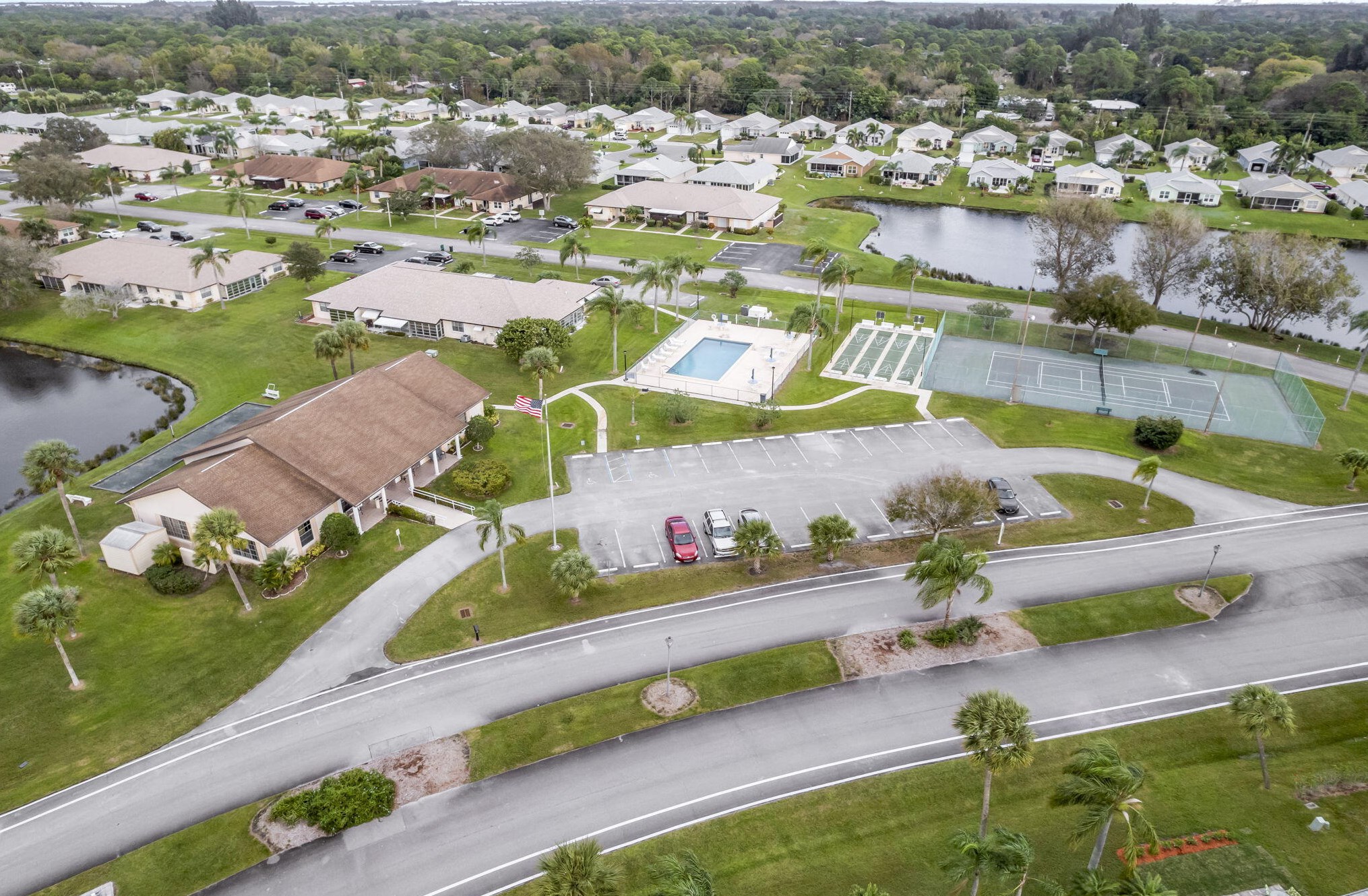 5810 Summerfield Ct, Fort Pierce FL 34982-3975 exterior