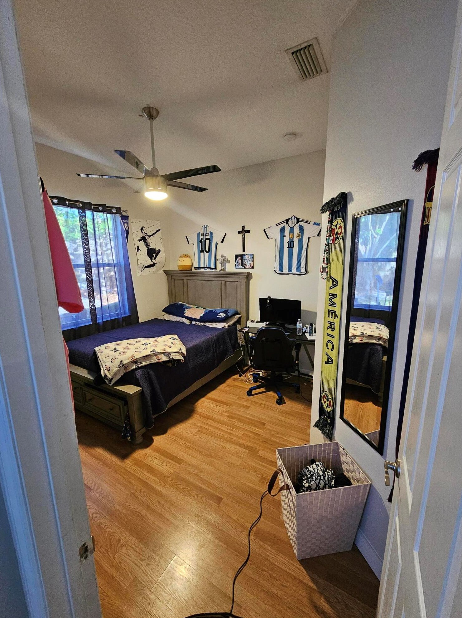 555 Aster Rd, Fort Pierce FL 34953-2907 exterior