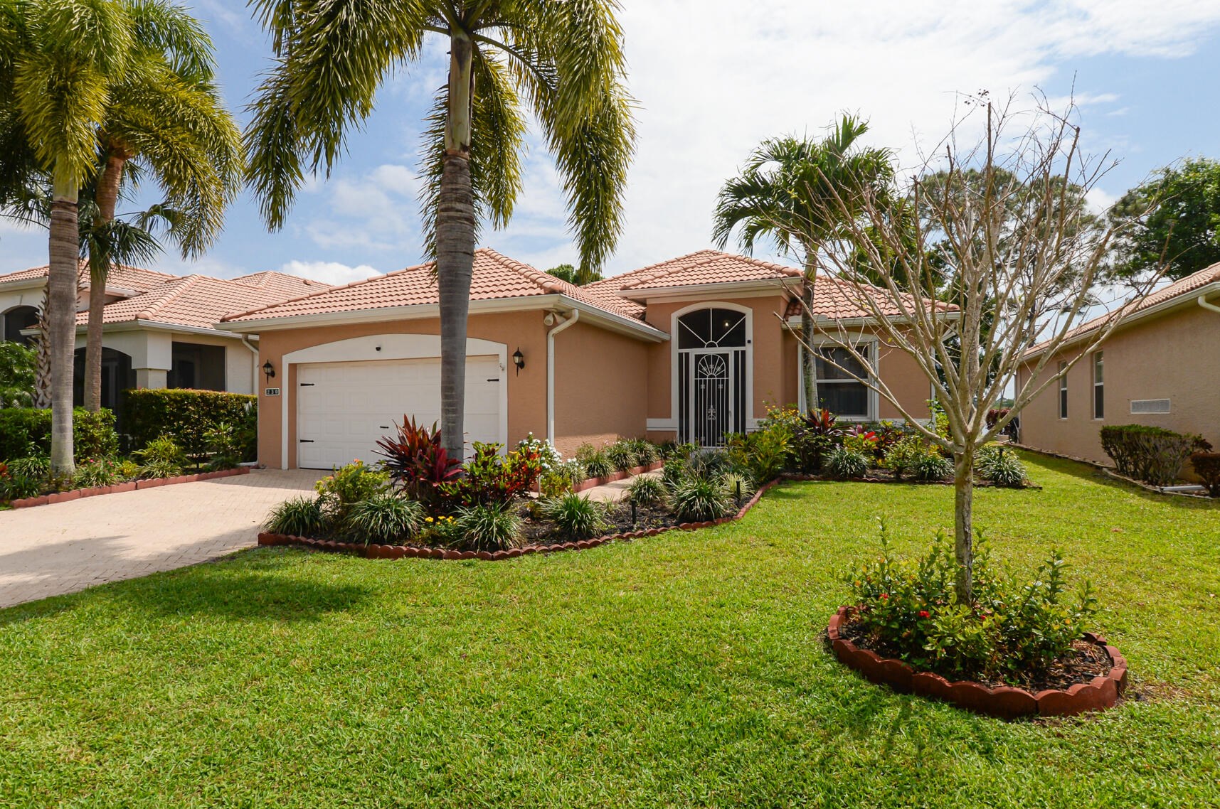 230 Zanzibar Pl, Fort Pierce, FL 34986-1754