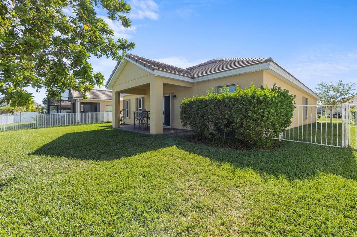 11381 Halton St, Fort Pierce FL  34987-2900 exterior