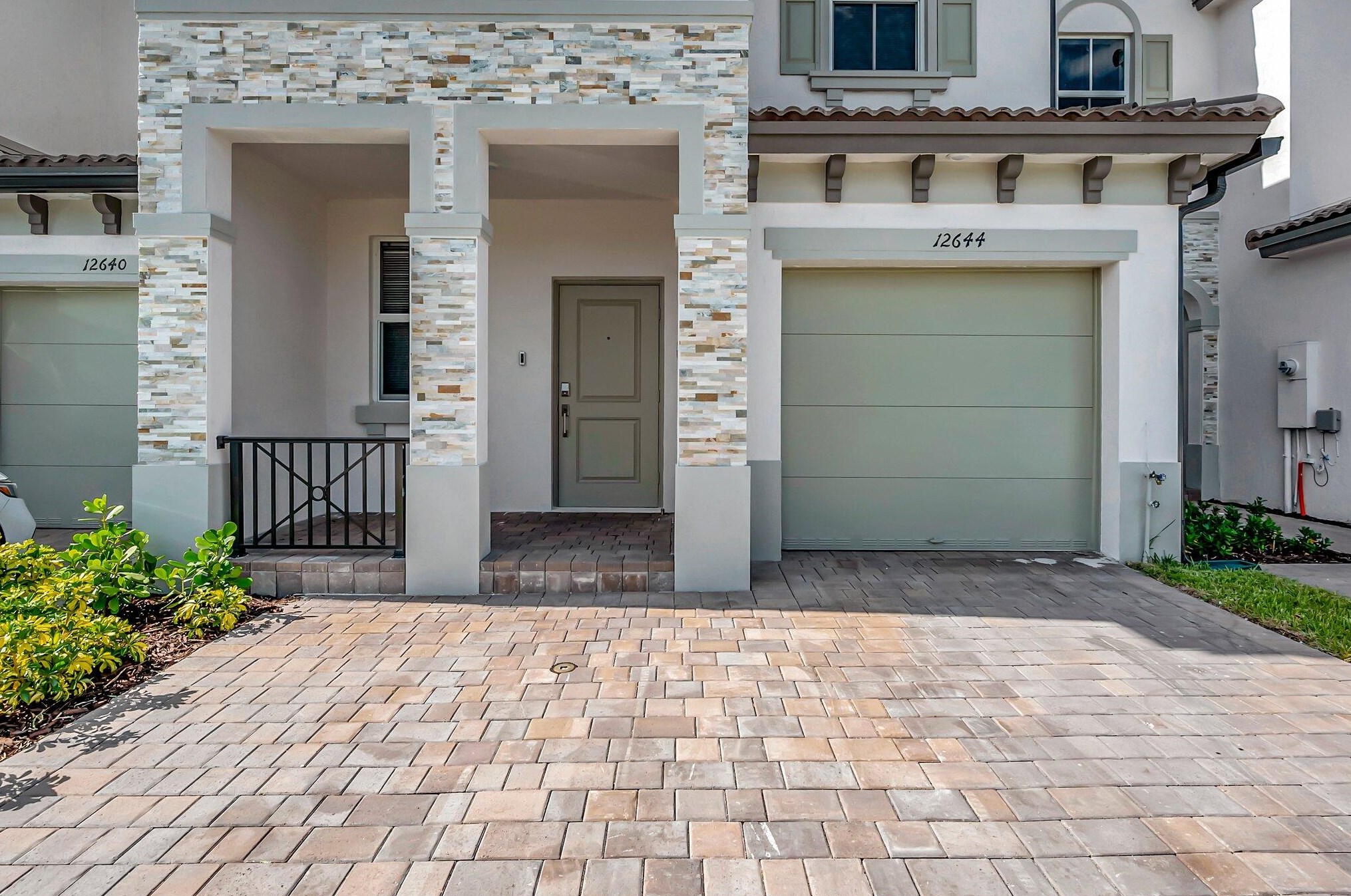 12664 Nw 22nd Pl, Miami, FL 33167