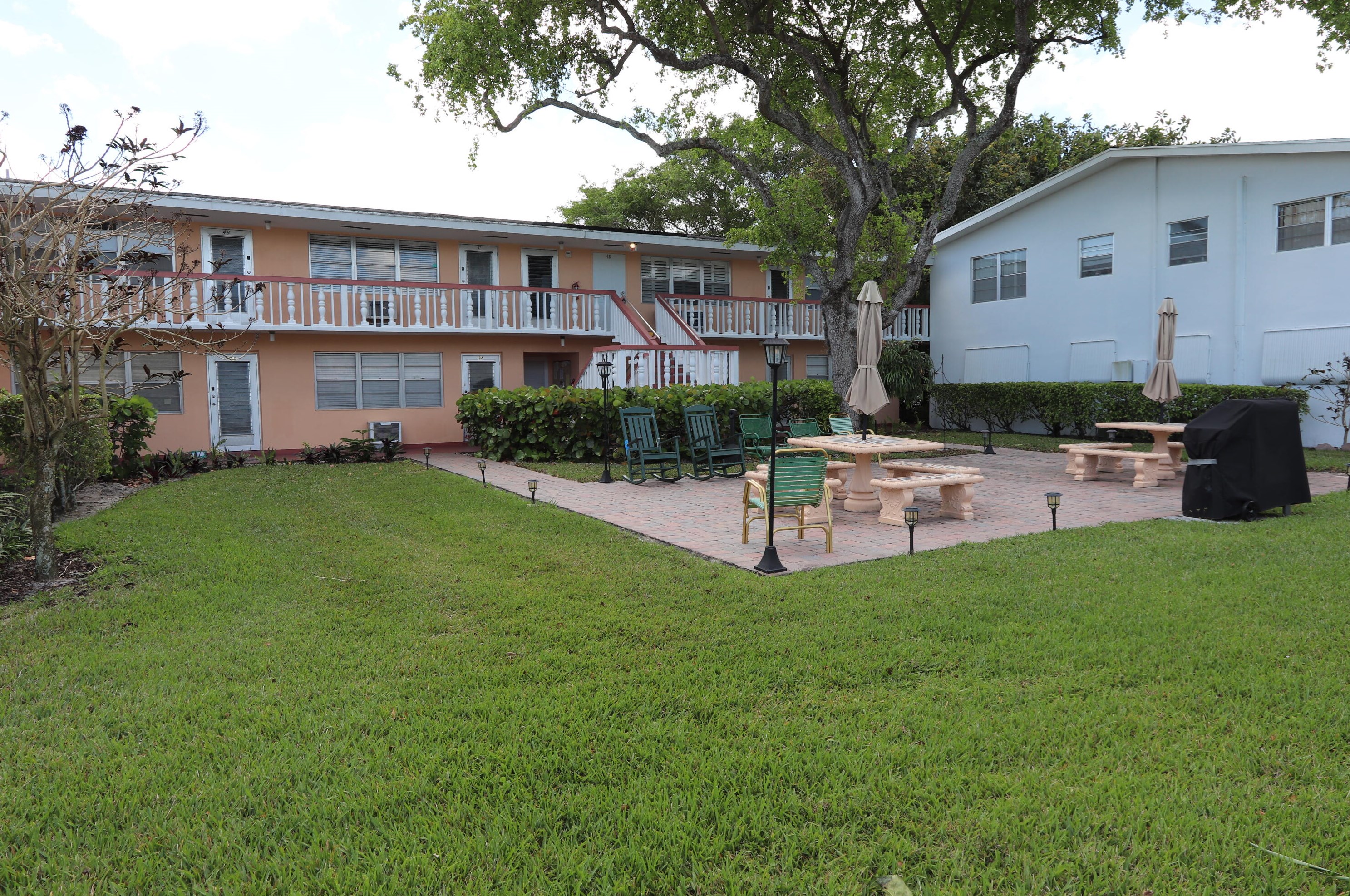 47 Andover B, West Palm Beach FL  33417-2644 exterior