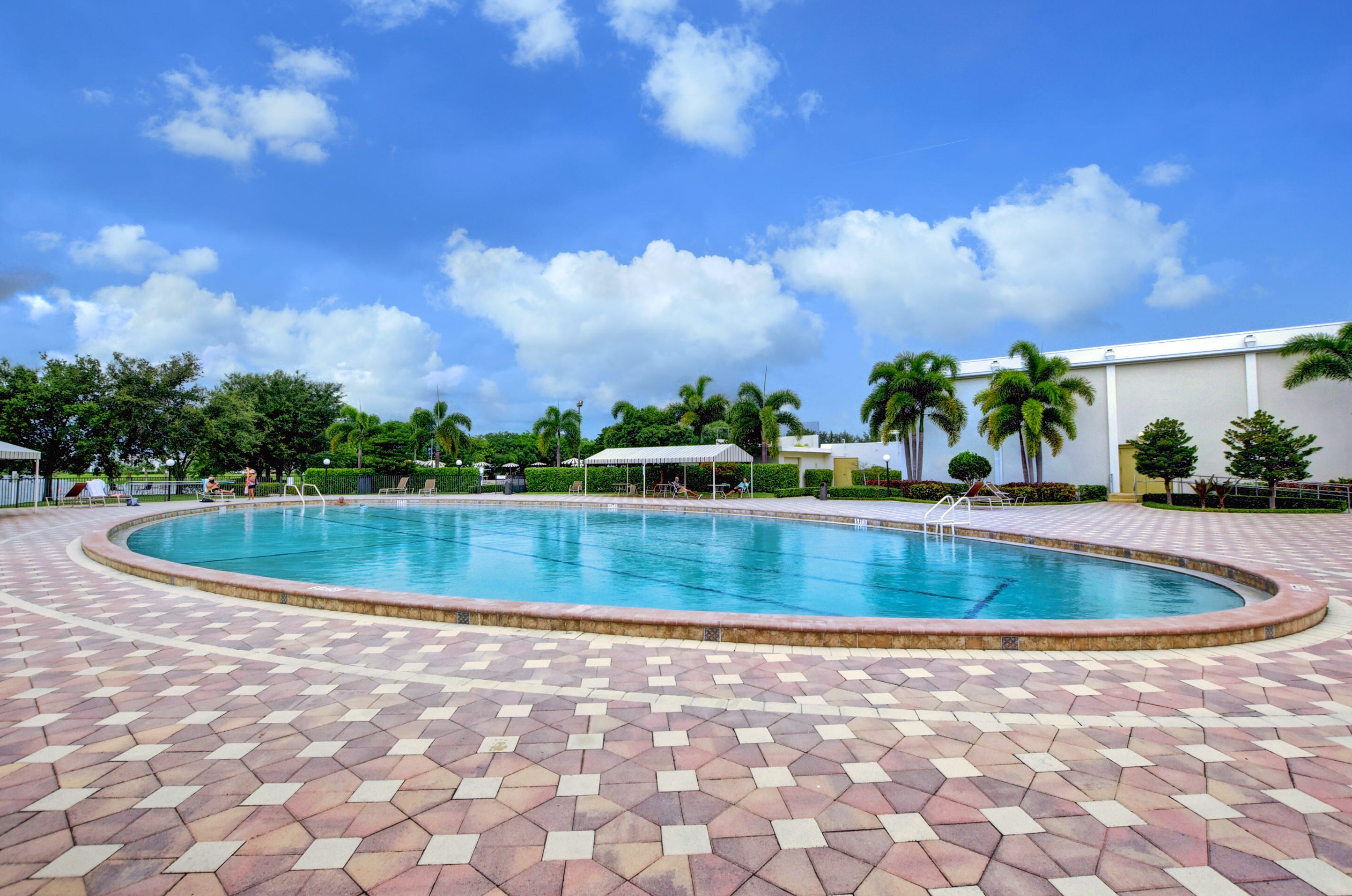 47 Andover B, West Palm Beach FL  33417-2644 exterior