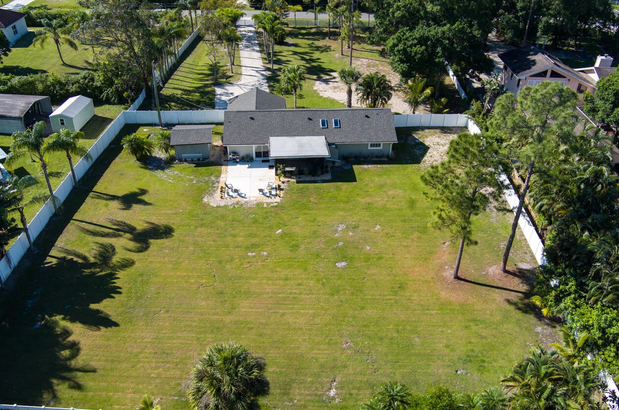 12567 175th Rd, Jupiter FL  33478-4621 exterior