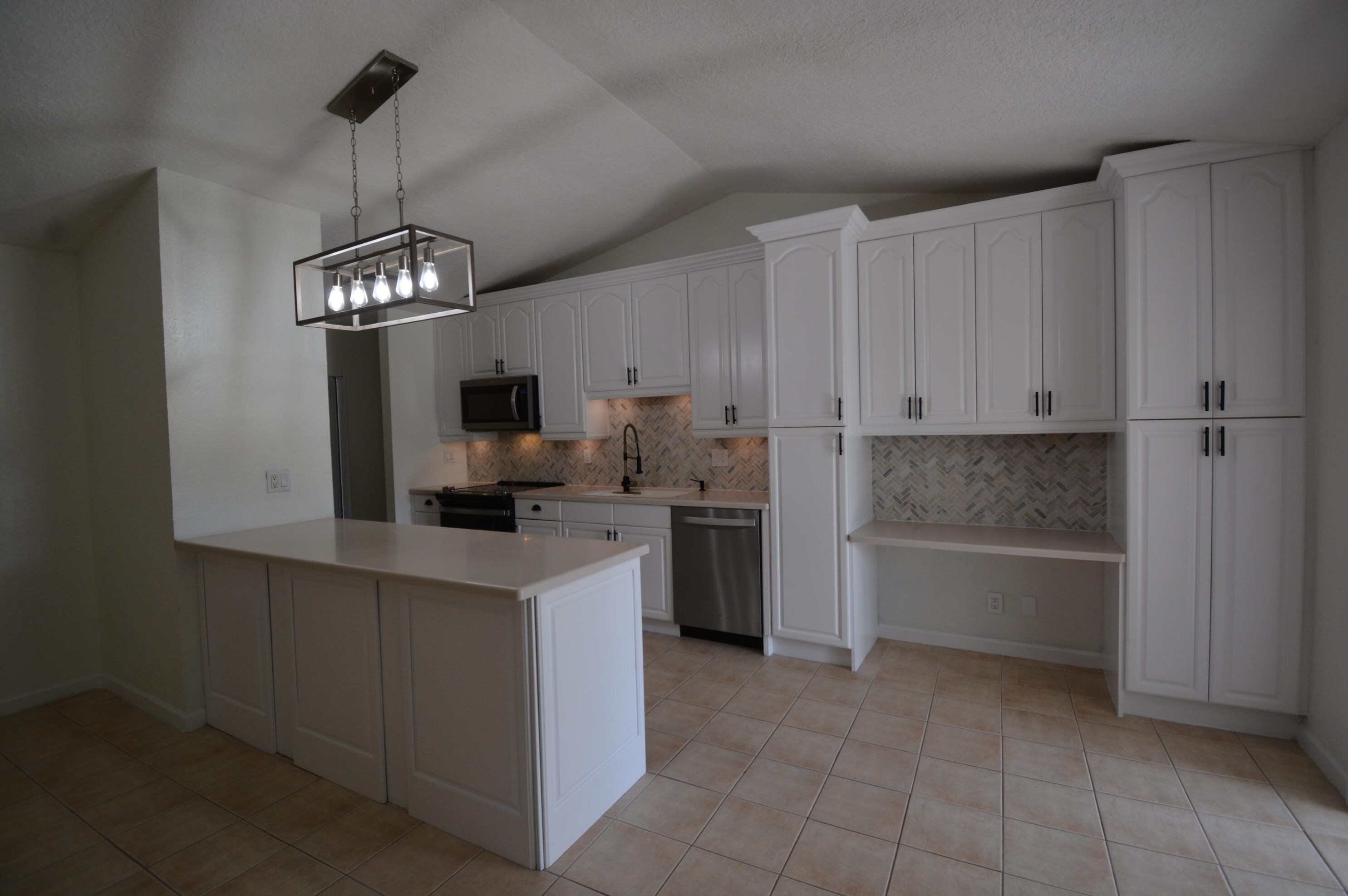 1379 Pinetta Cir, West Palm Beach, FL 33414