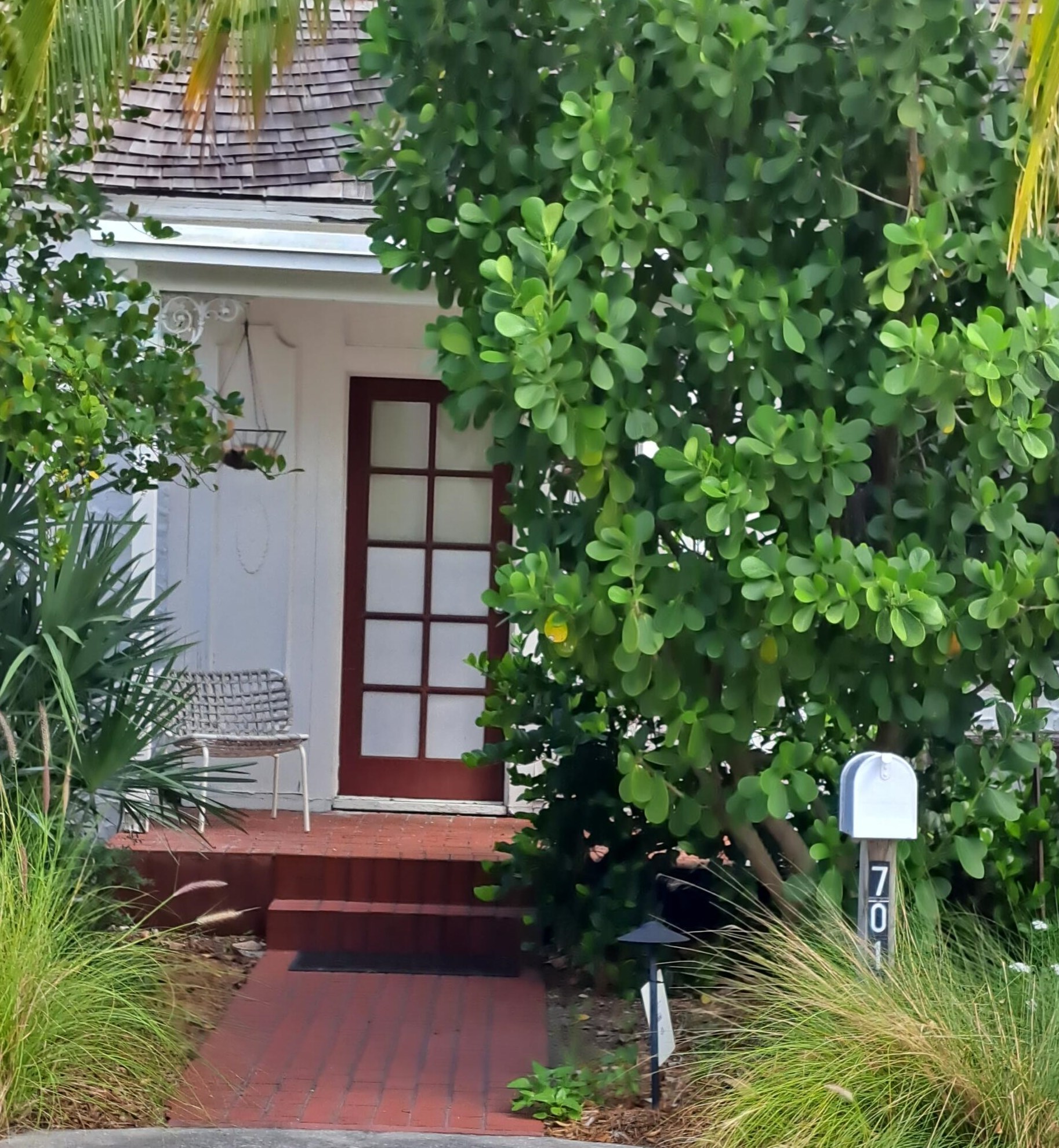 701 1st St, Delray Beach, FL 33483-5405