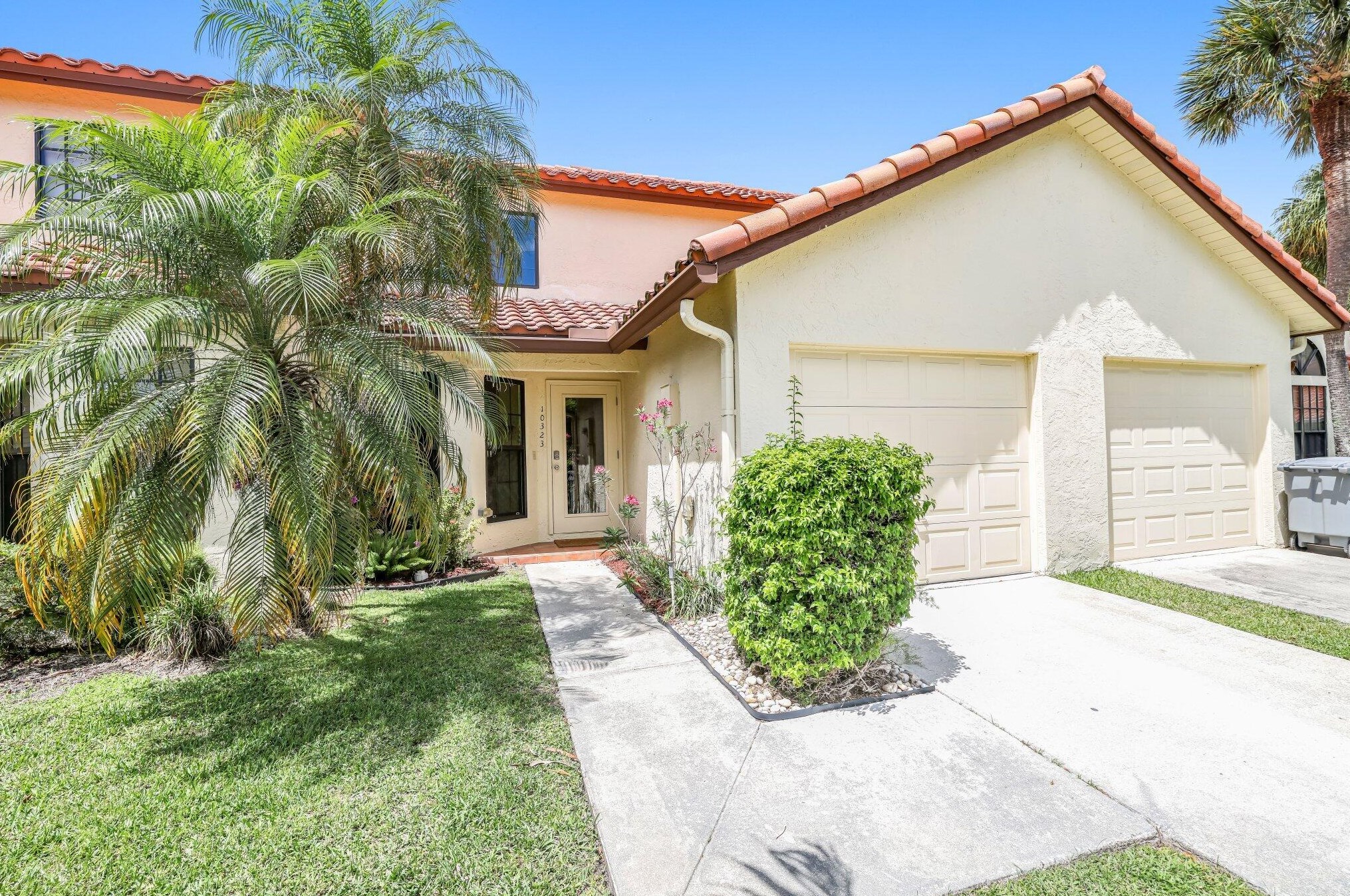 10323 Hidden Springs Ct, Boca Raton FL  33498-6368 exterior