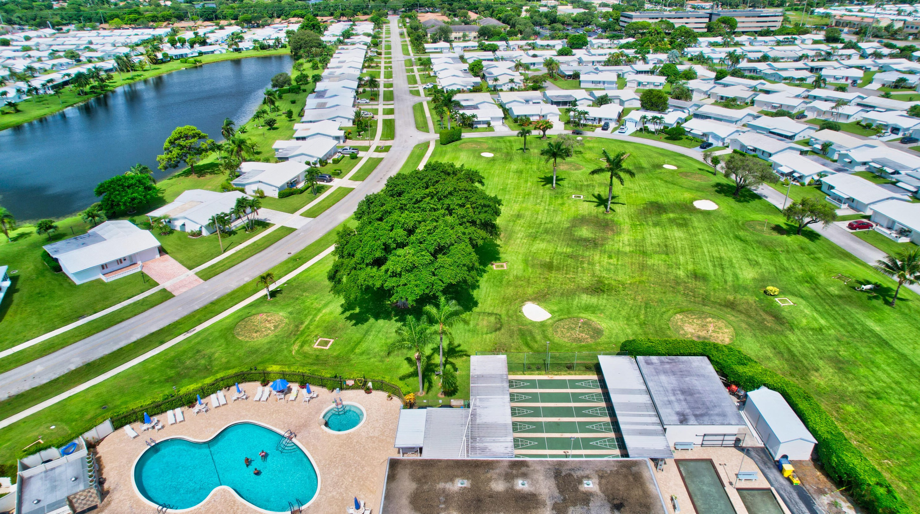 1009 18th St, Boynton Beach FL  33426-5430 exterior