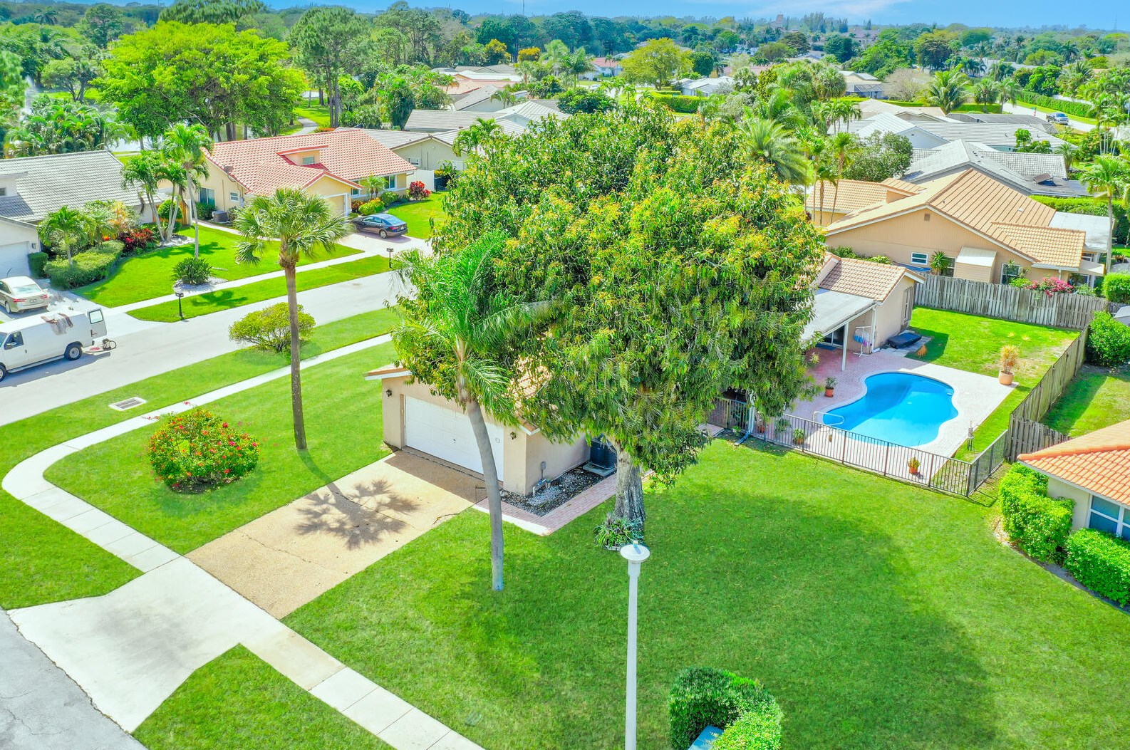 6161 Woodbury Rd, Boca Raton, FL 33433