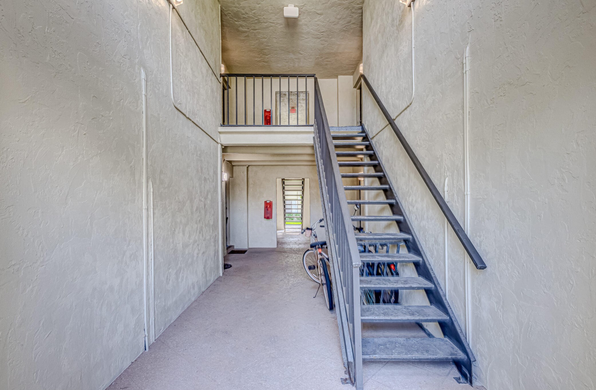 150 Pineview Rd Apt B3, Jupiter, FL 33469