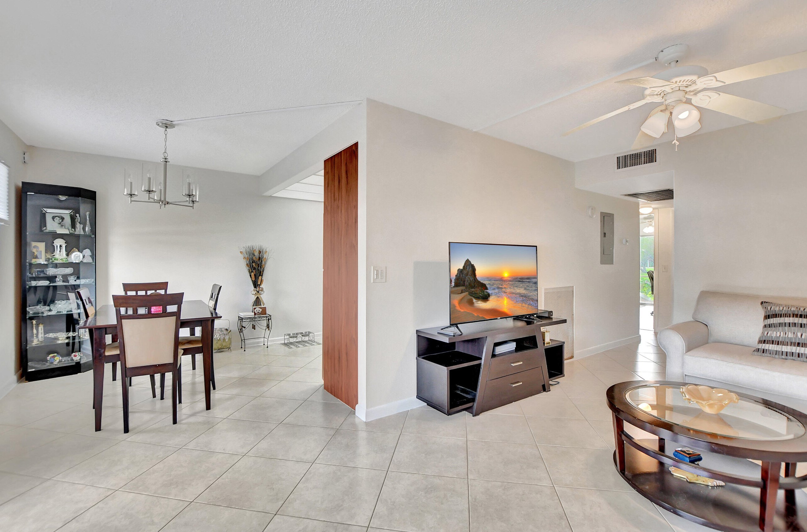 1053 Lincoln C, Boca Raton, FL 33434