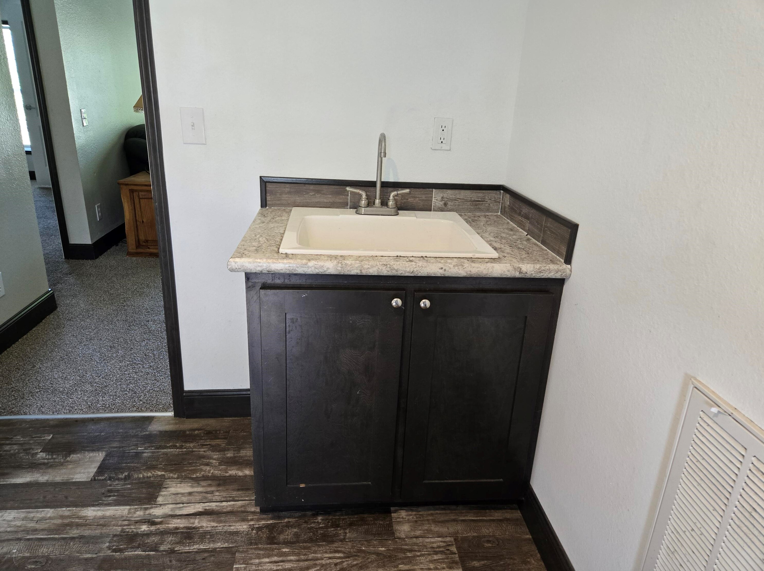 39901 24 Dr, Okeechobee FL 34972-4237 exterior