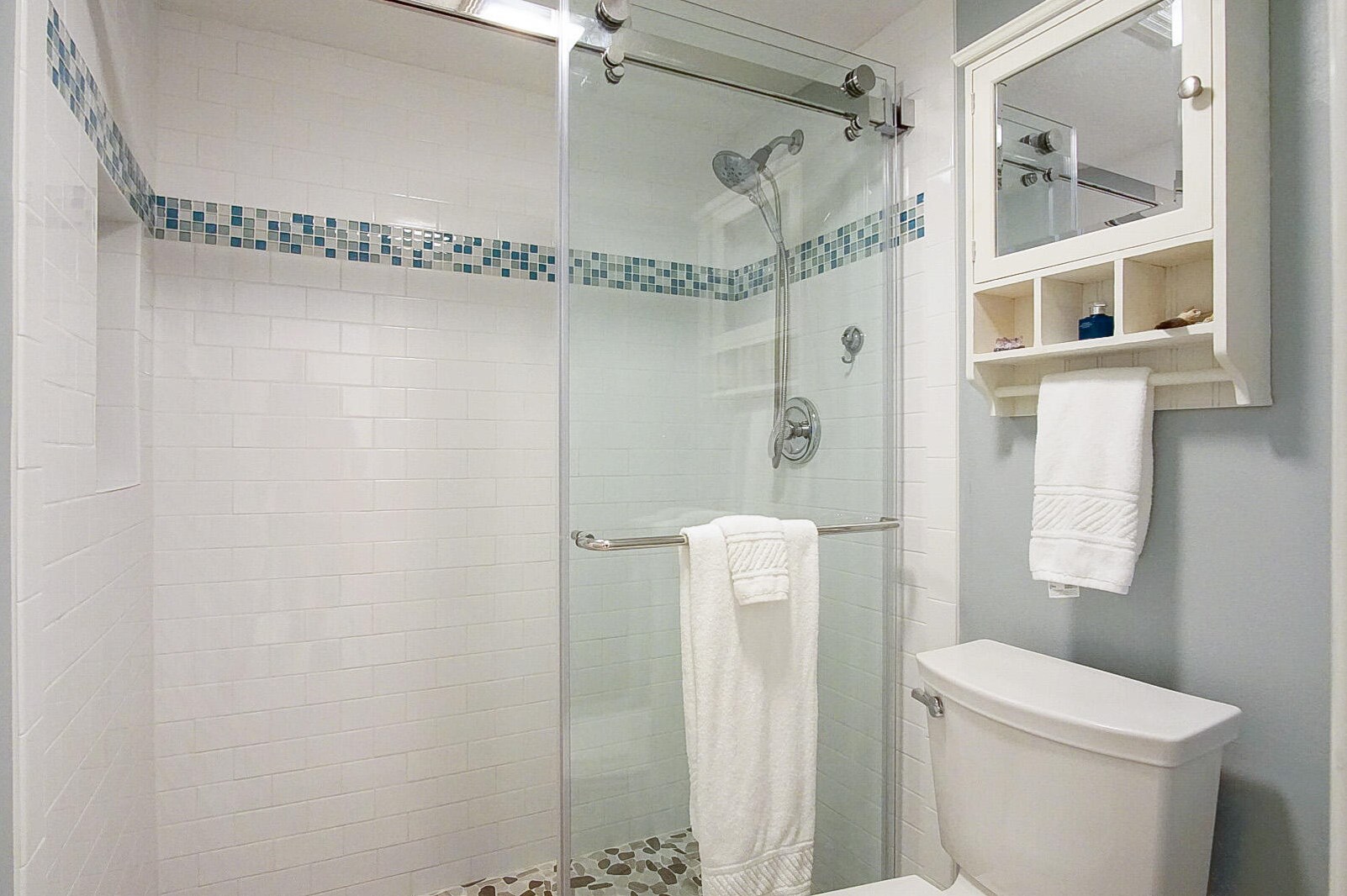 2400 Ocean Dr, Fort Pierce FL  81111-8018 exterior