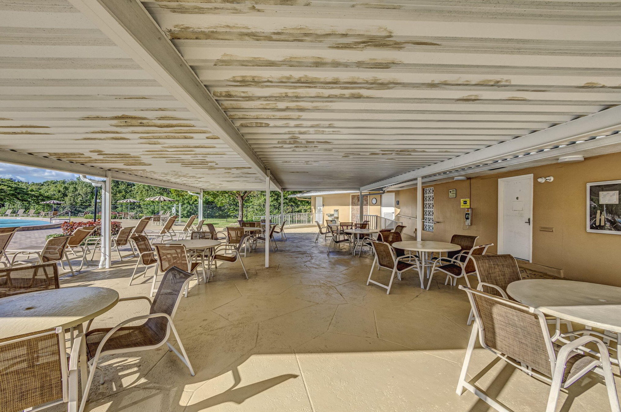 103 Sheffield, West Palm Beach FL  33417-1528 exterior