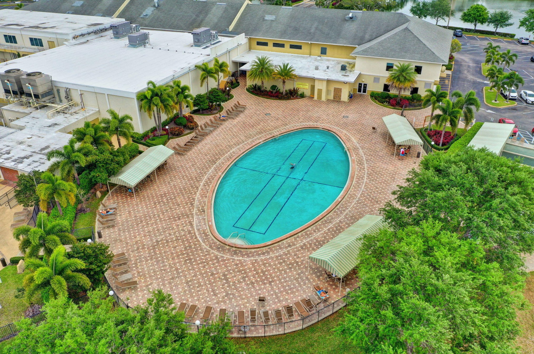 103 Sheffield, West Palm Beach FL  33417-1528 exterior