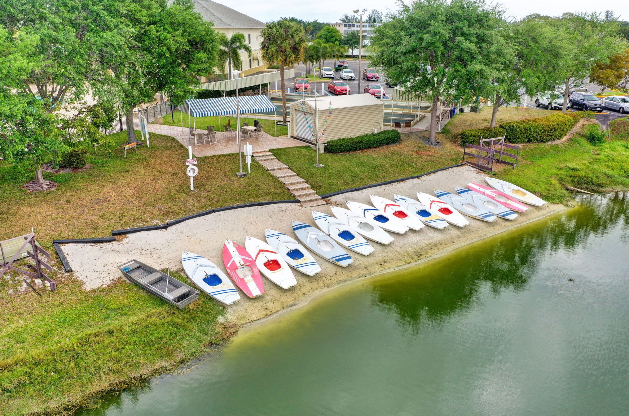 103 Sheffield, West Palm Beach FL  33417-1528 exterior