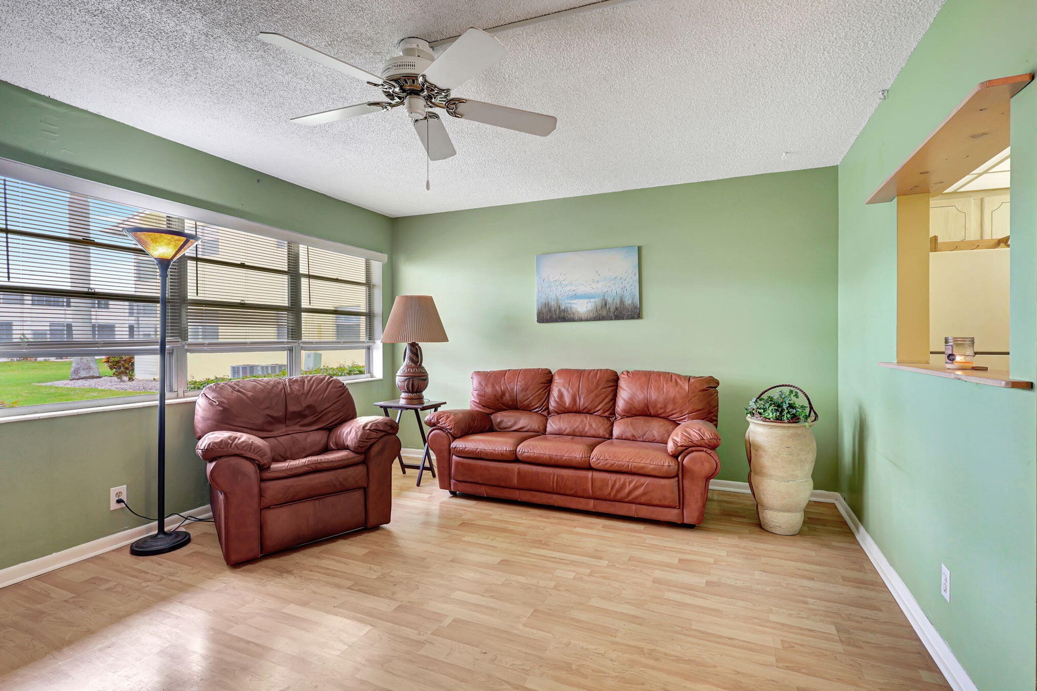 103 Sheffield, West Palm Beach FL  33417-1528 exterior