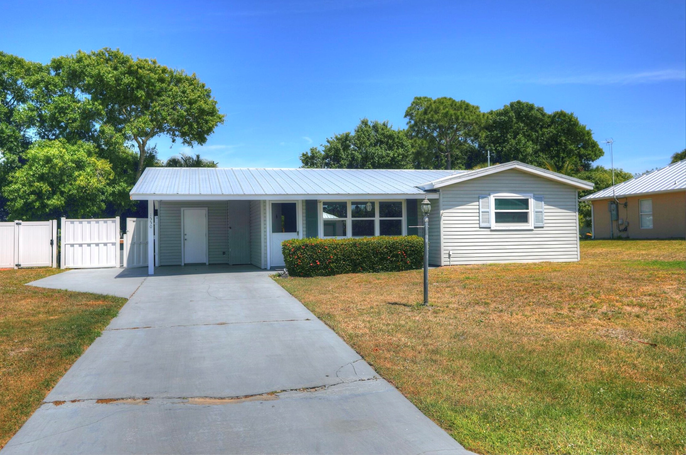 1550 Emerson Ln, Sebastian, FL 32958-6518
