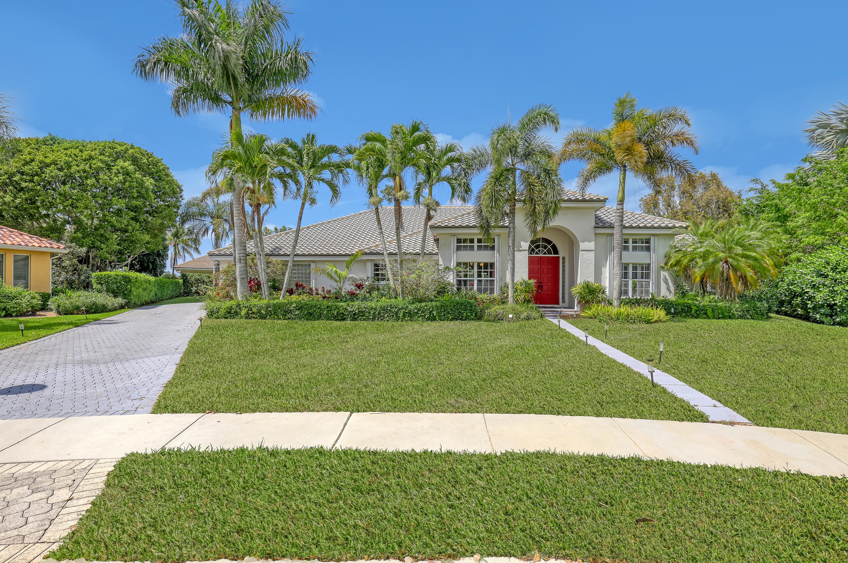 2244 Newbury Dr, West Palm Beach, FL 33414