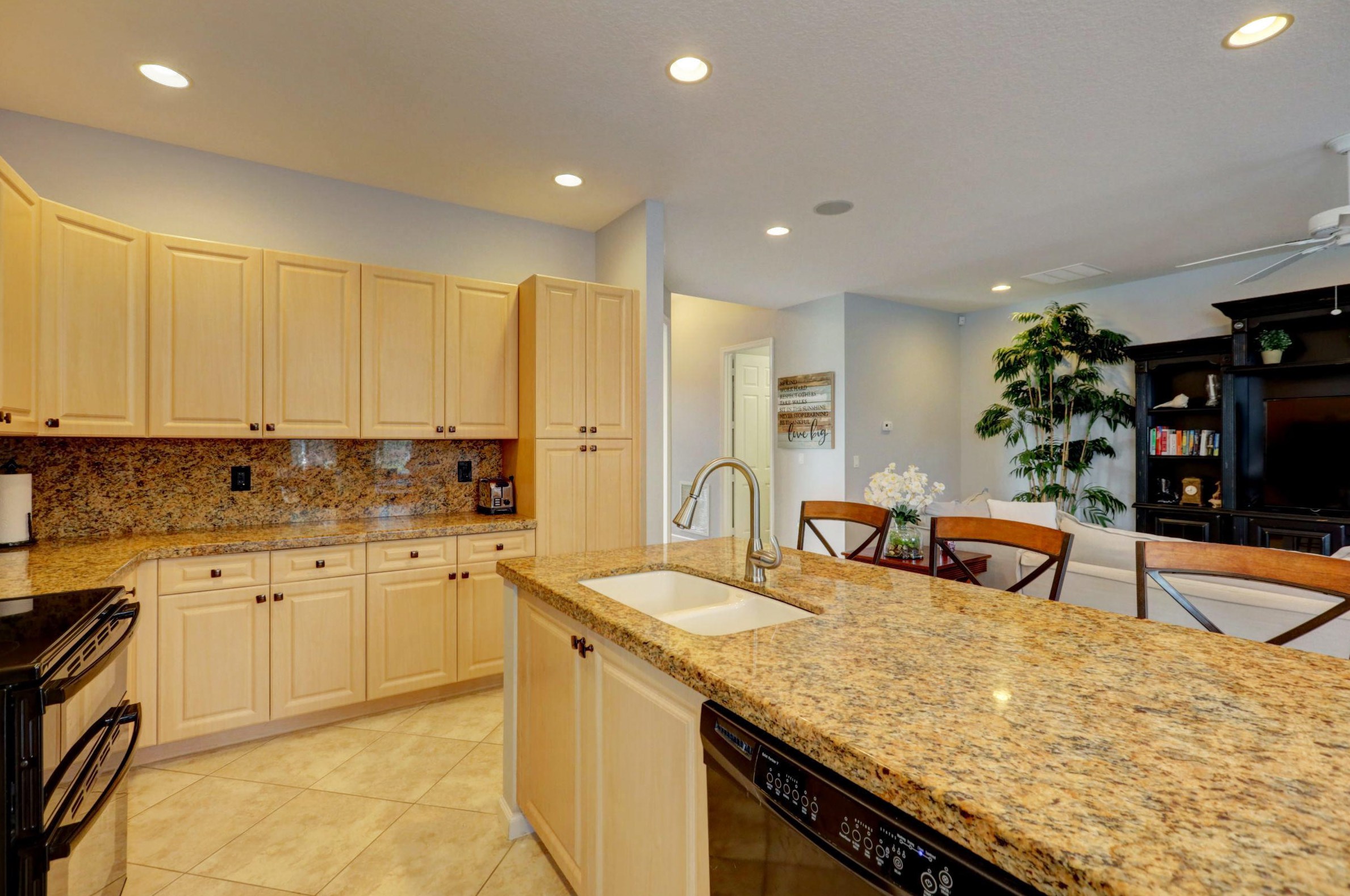 12141 Sw Bennington Cir, Port Saint Lucie, FL 34987