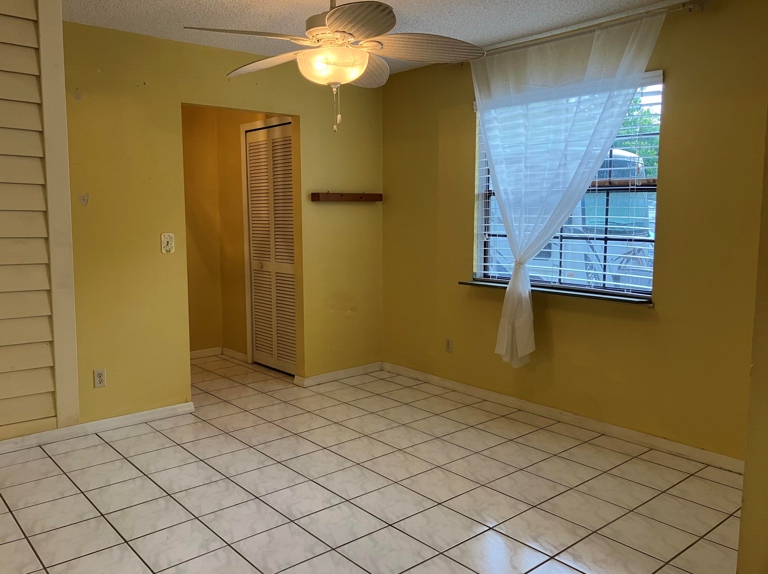 8925 22nd St, Vero Beach FL  32966-5097 exterior