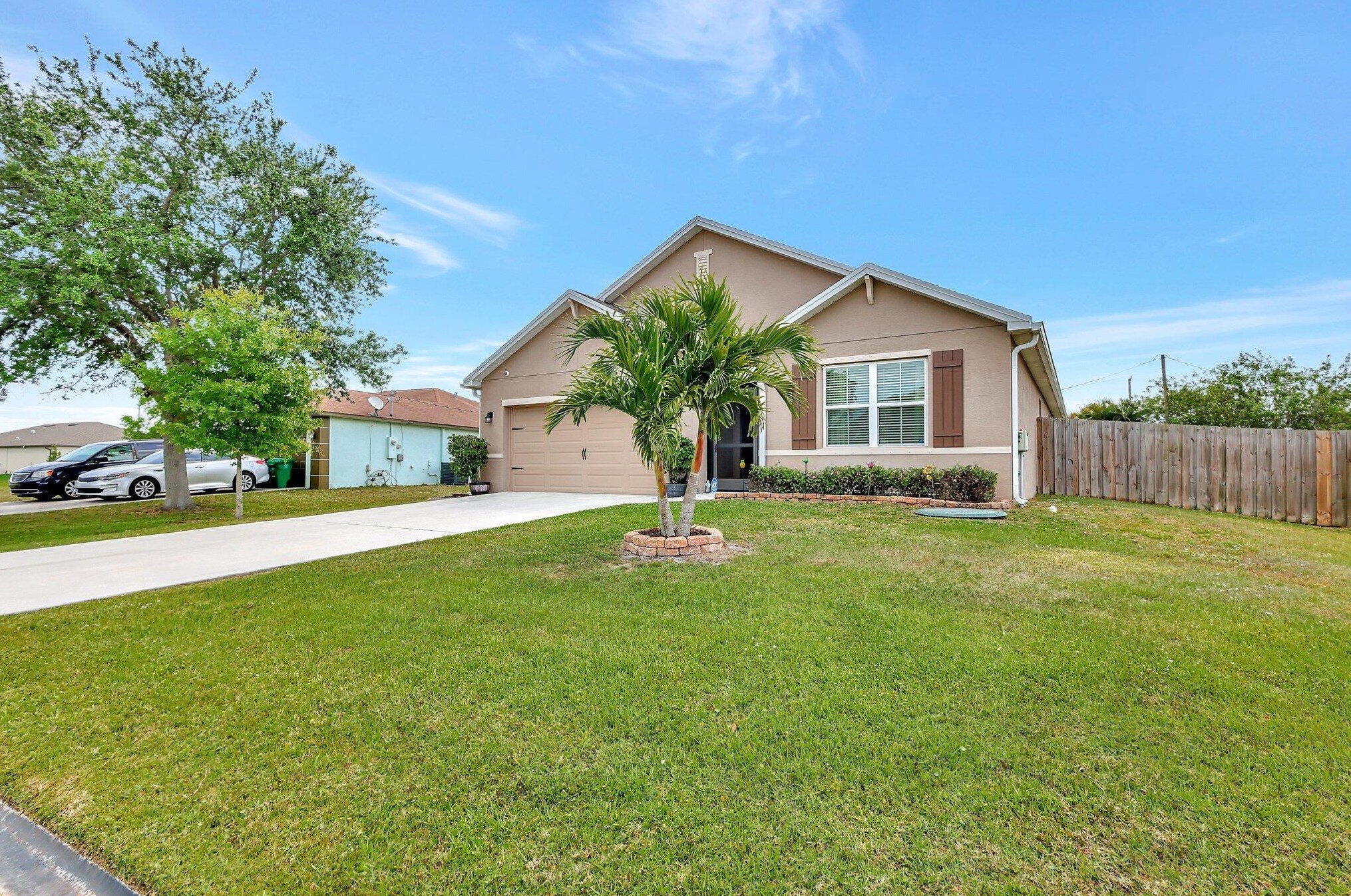 4520 Oscar Ct, Fort Pierce, FL 34953-7565
