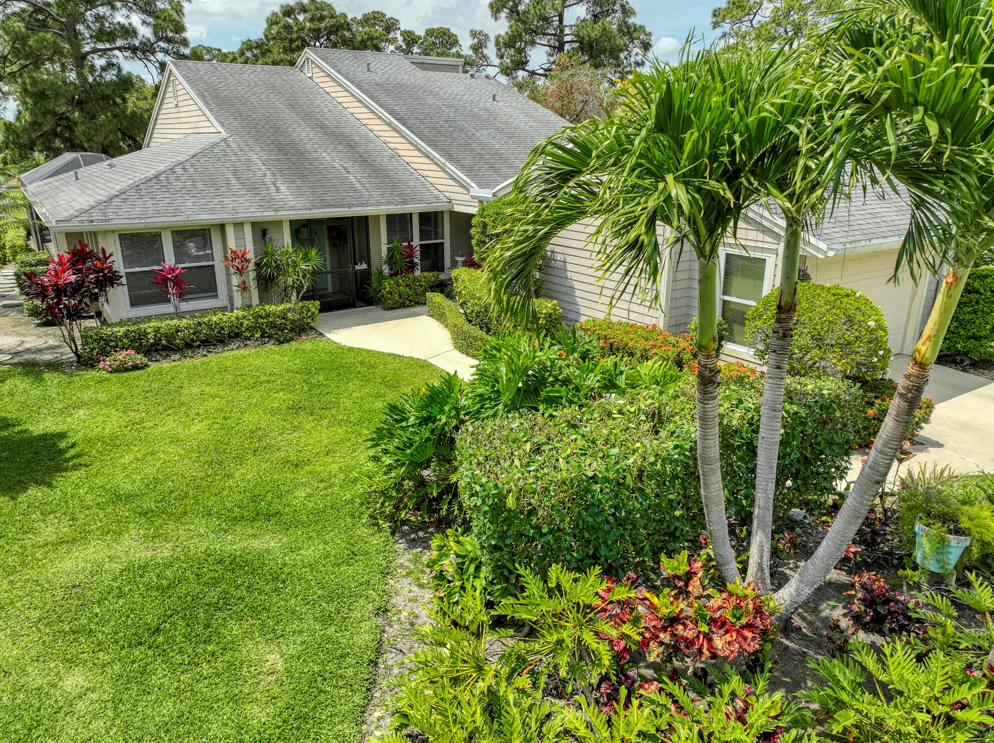 6696 Pine Ct, West Palm Beach, FL 33418-6959