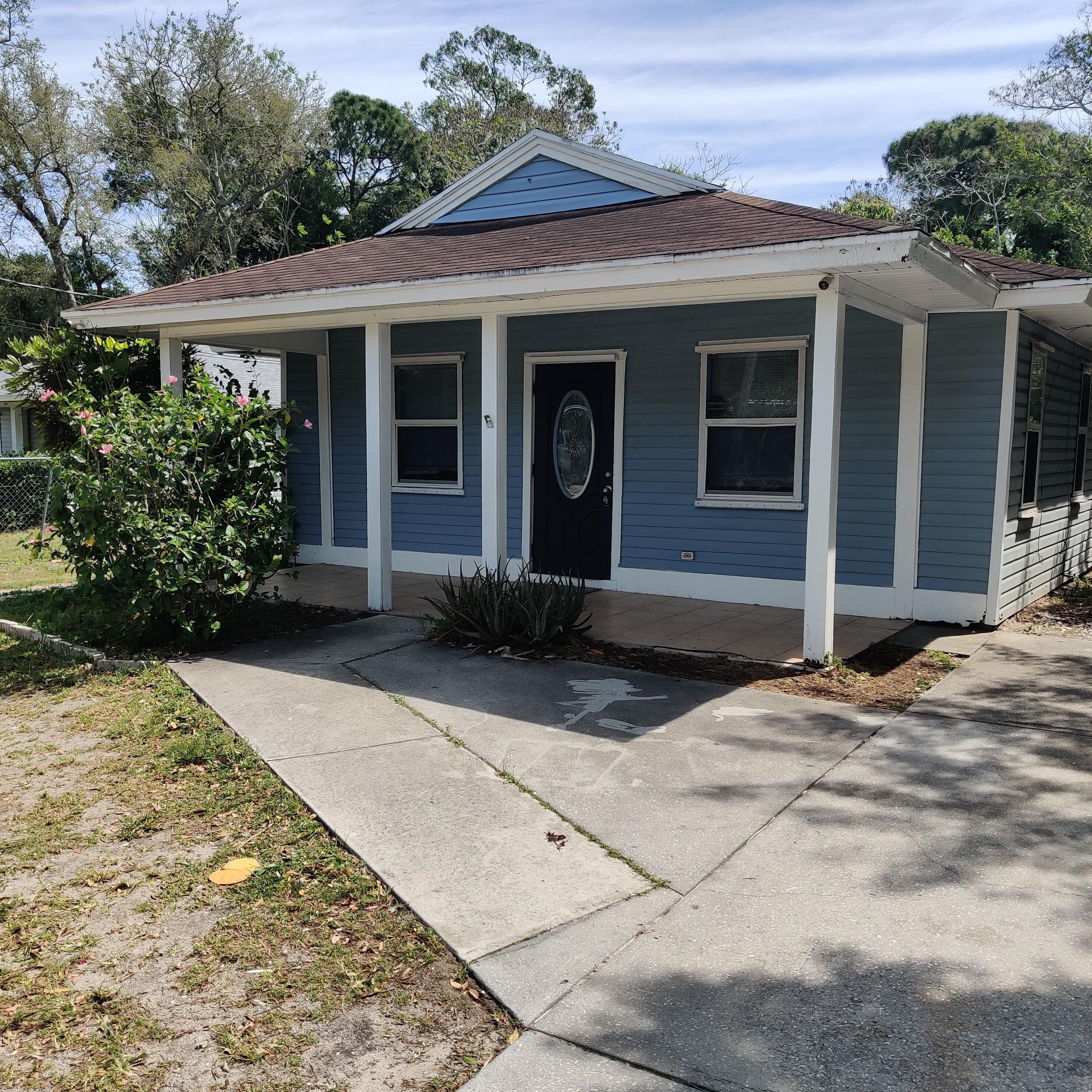 606 23rd St, Fort Pierce, FL 34950-6060