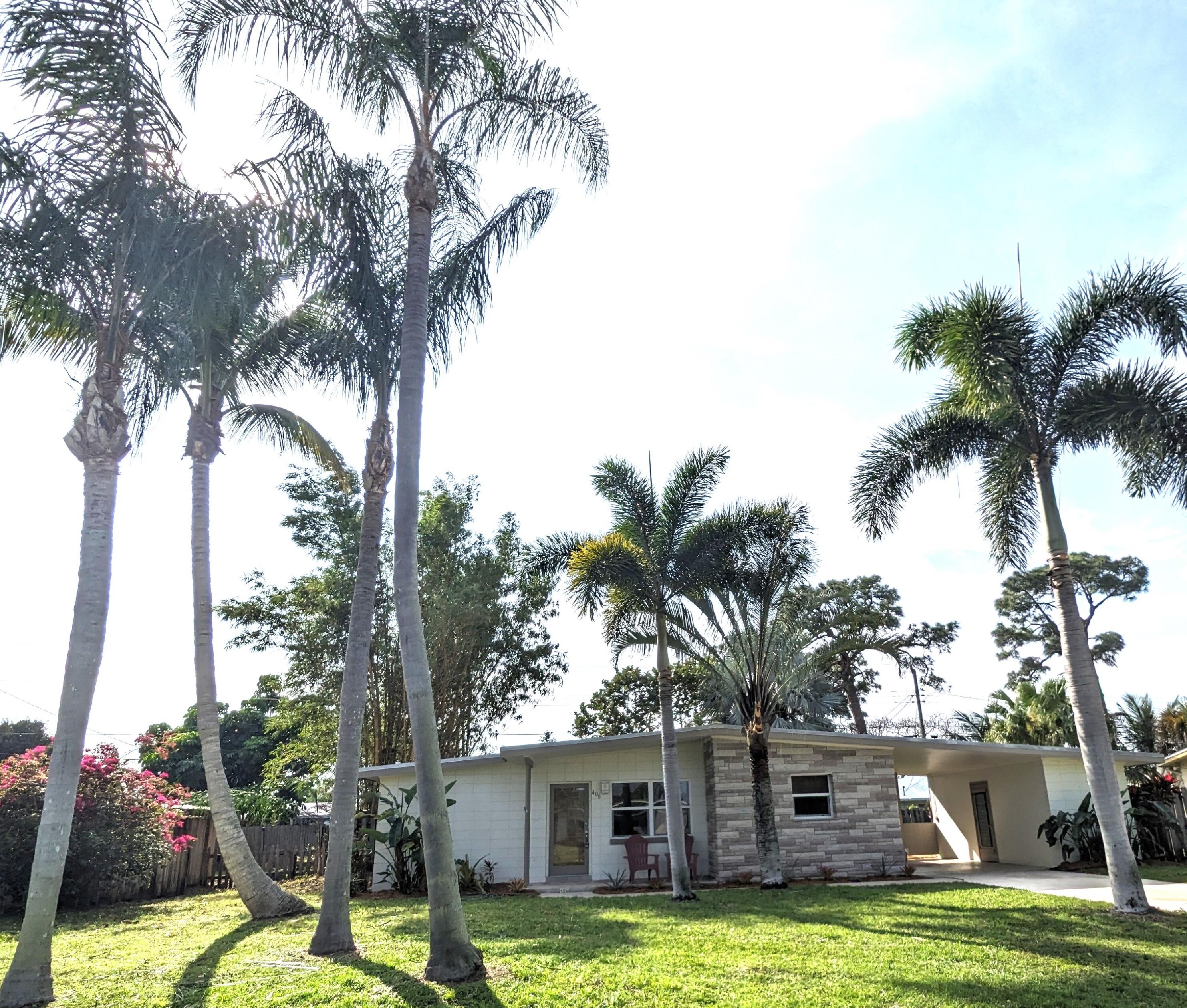 406 Poplar Ave, Fort Pierce, FL 34952-1352