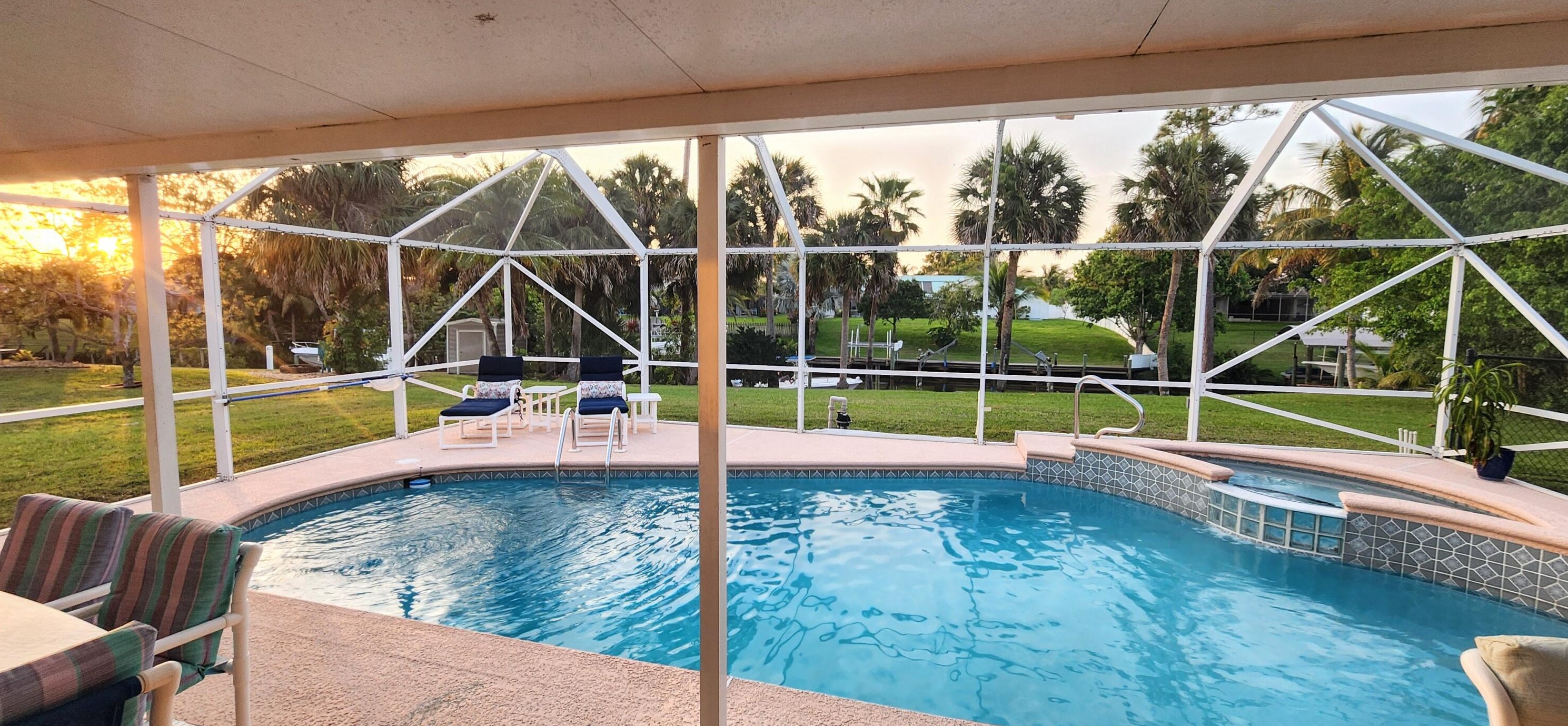 131 Naranja Ave, Fort Pierce, FL 34983-8448
