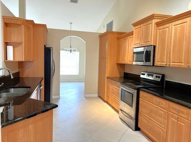4226 Sw Whitebread Rd, Fort Pierce, FL 34953